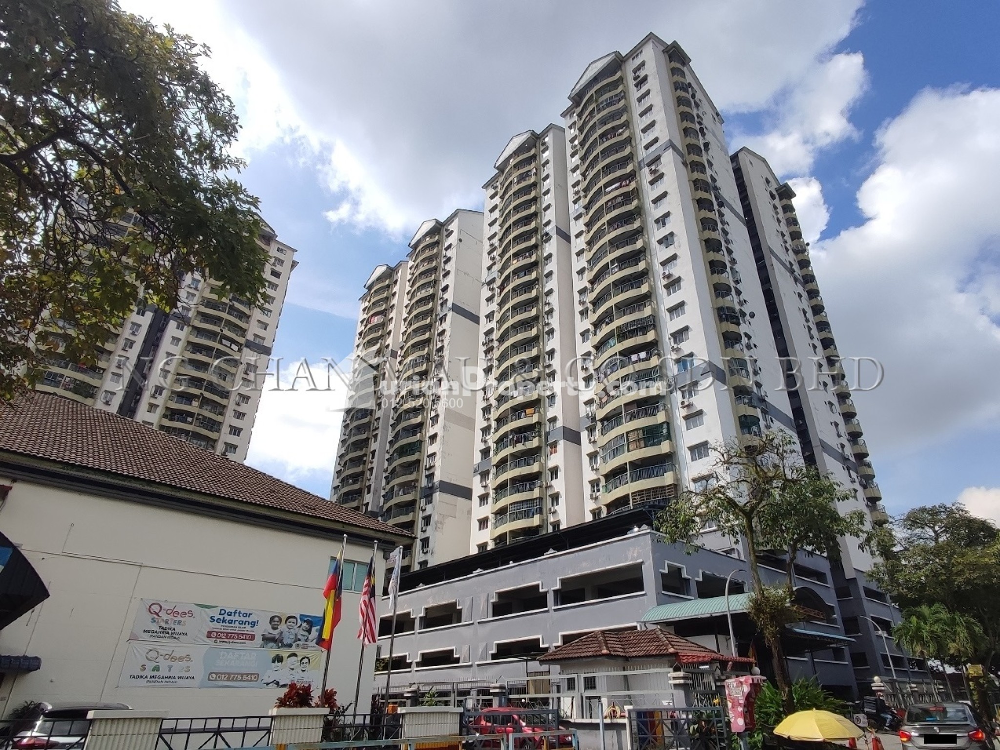 Condo For Auction at Pandan Villa