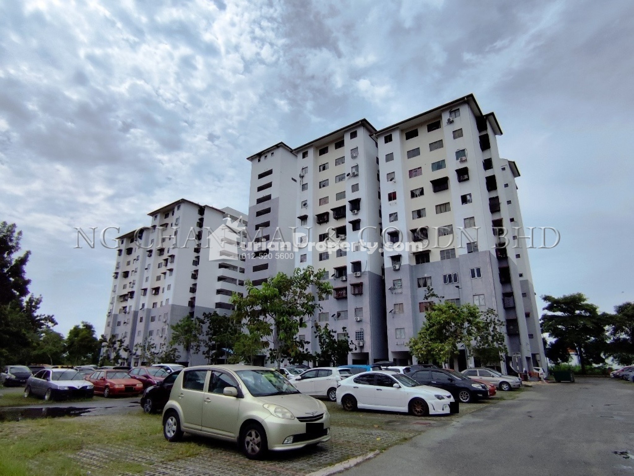 Apartment For Auction at Pangsapuri Cempaka