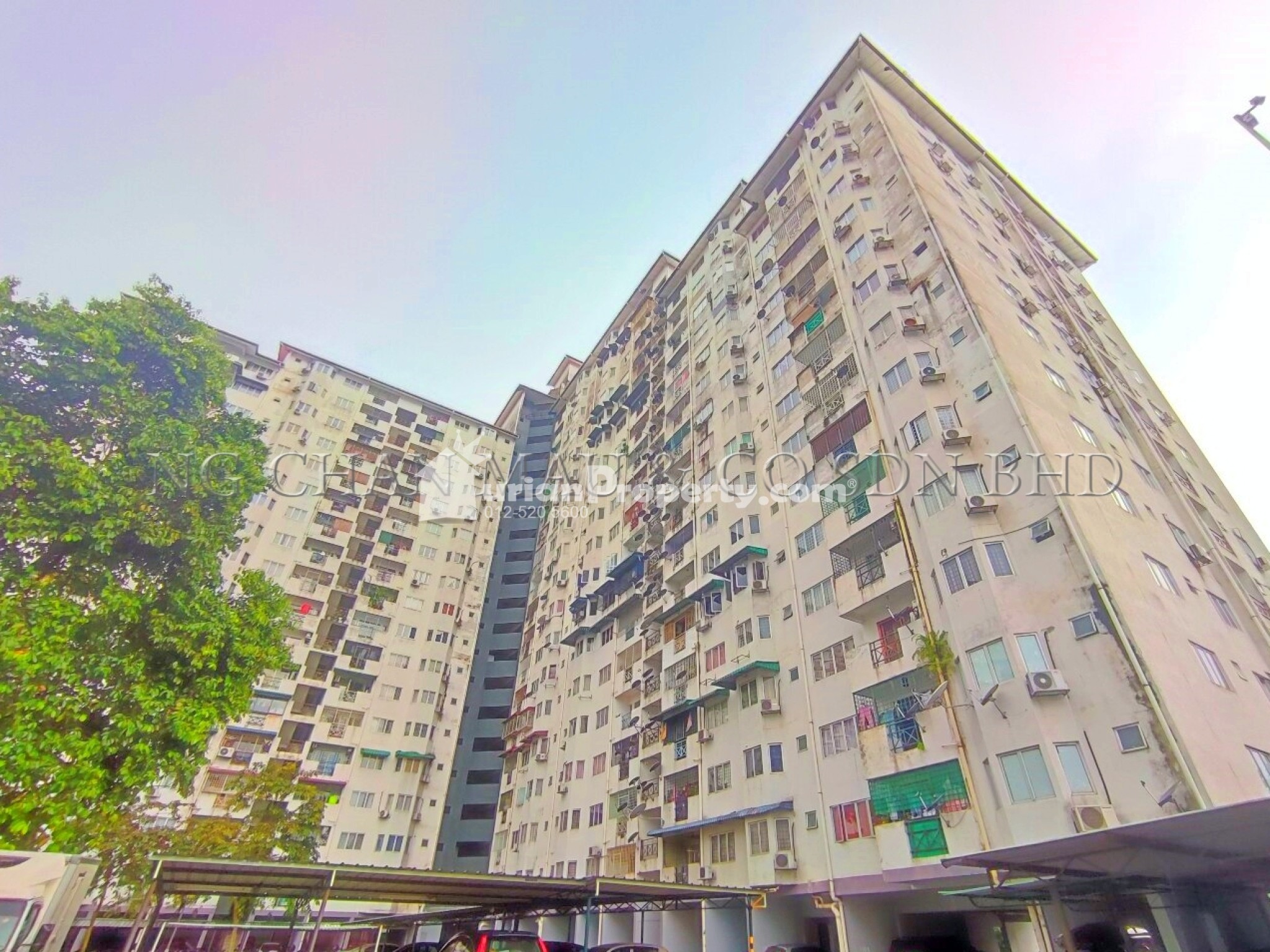 Condo For Auction at Sri Suajaya Condominium