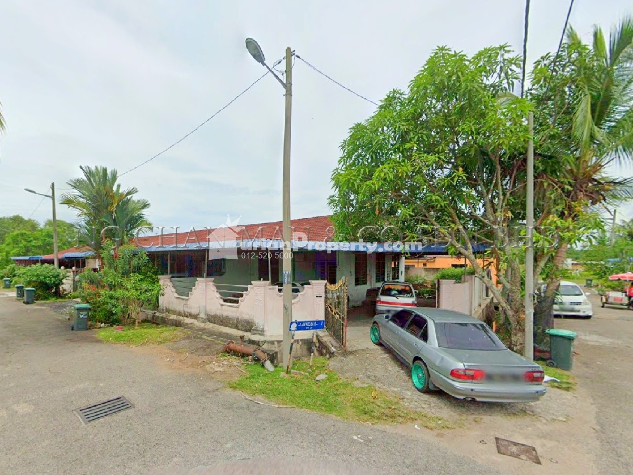 Terrace House For Auction at Taman Kelisa Ria