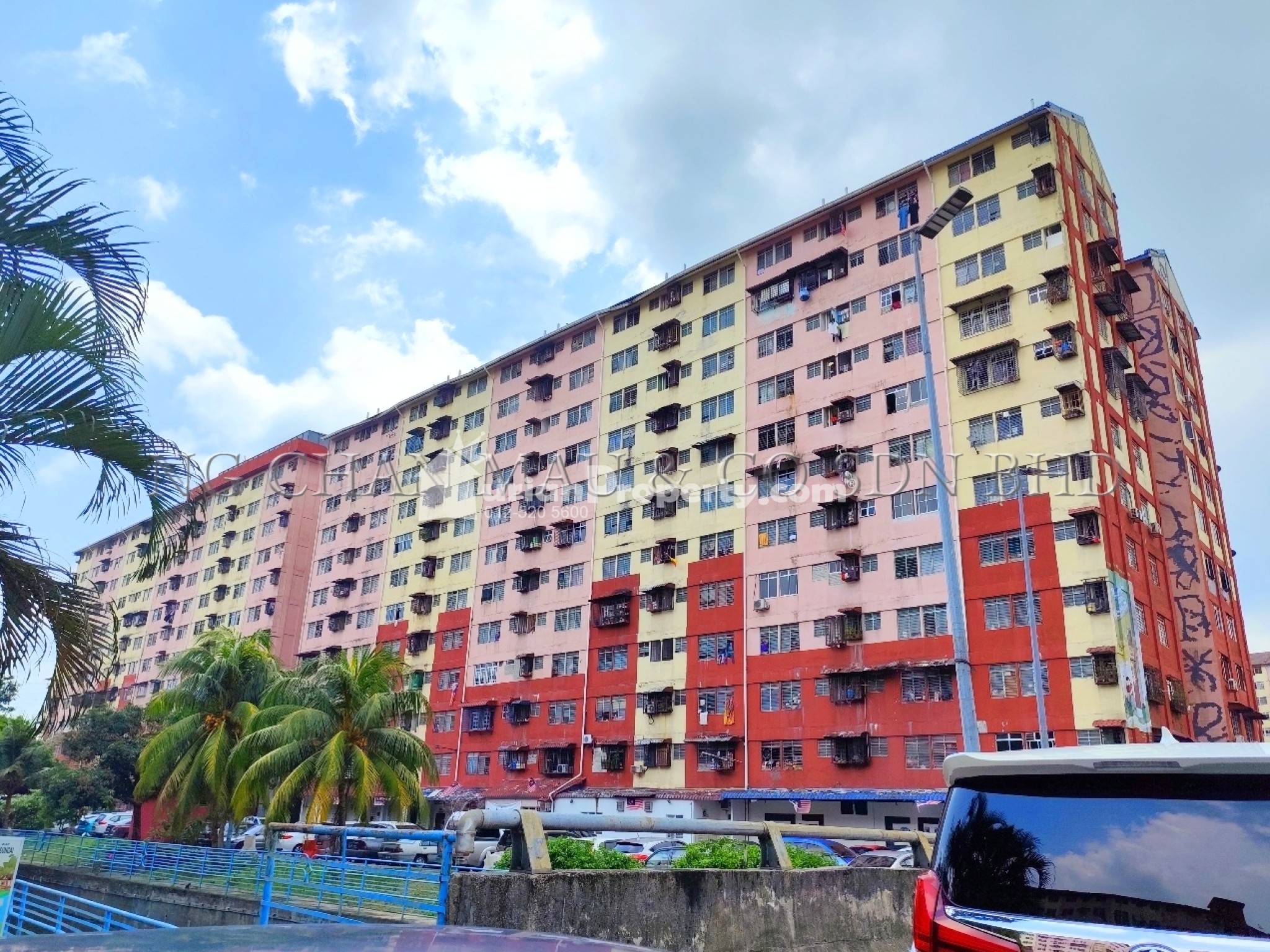 Apartment For Auction at Desa Mentari