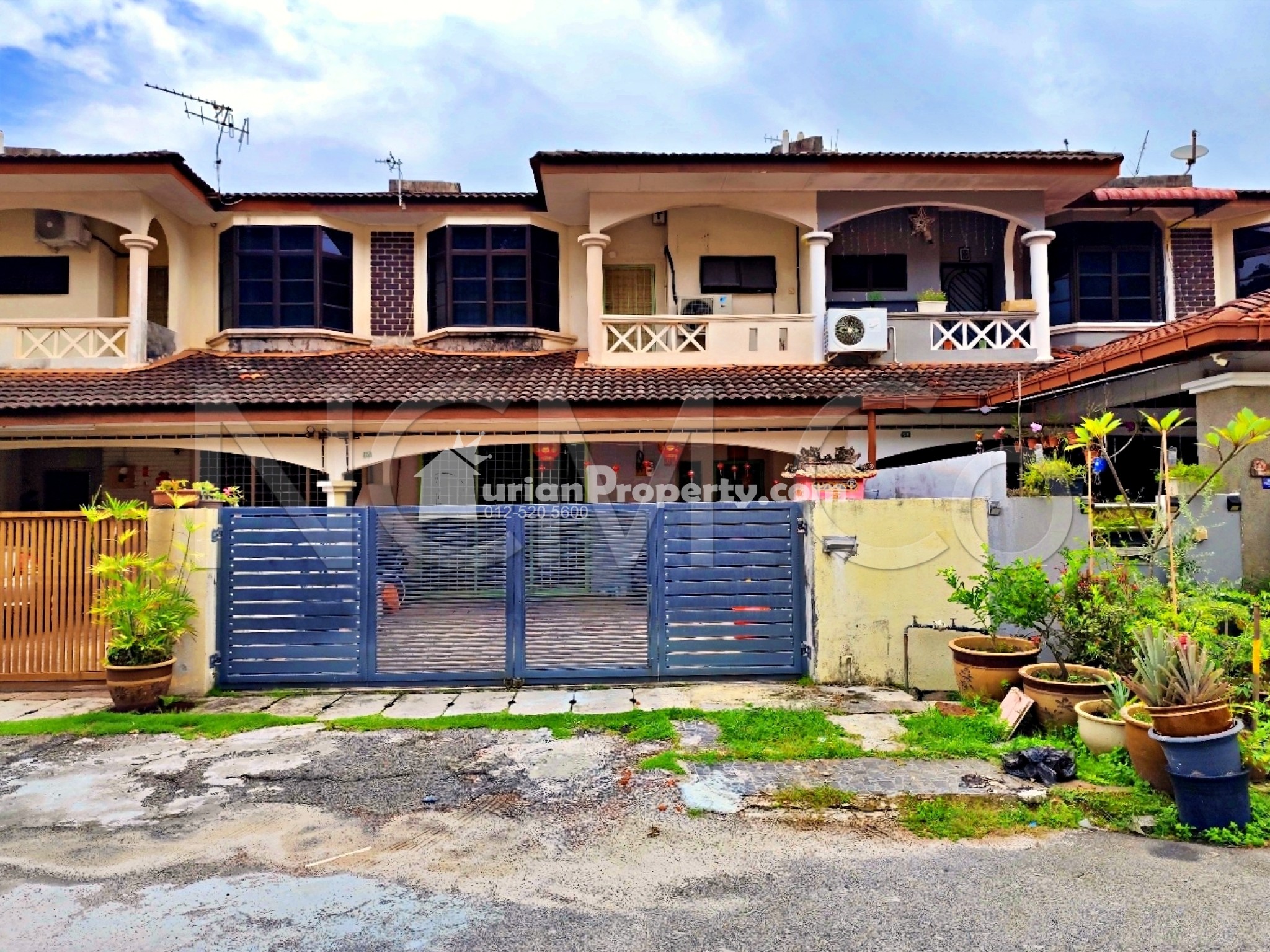 Terrace House For Auction at Taman Saikat