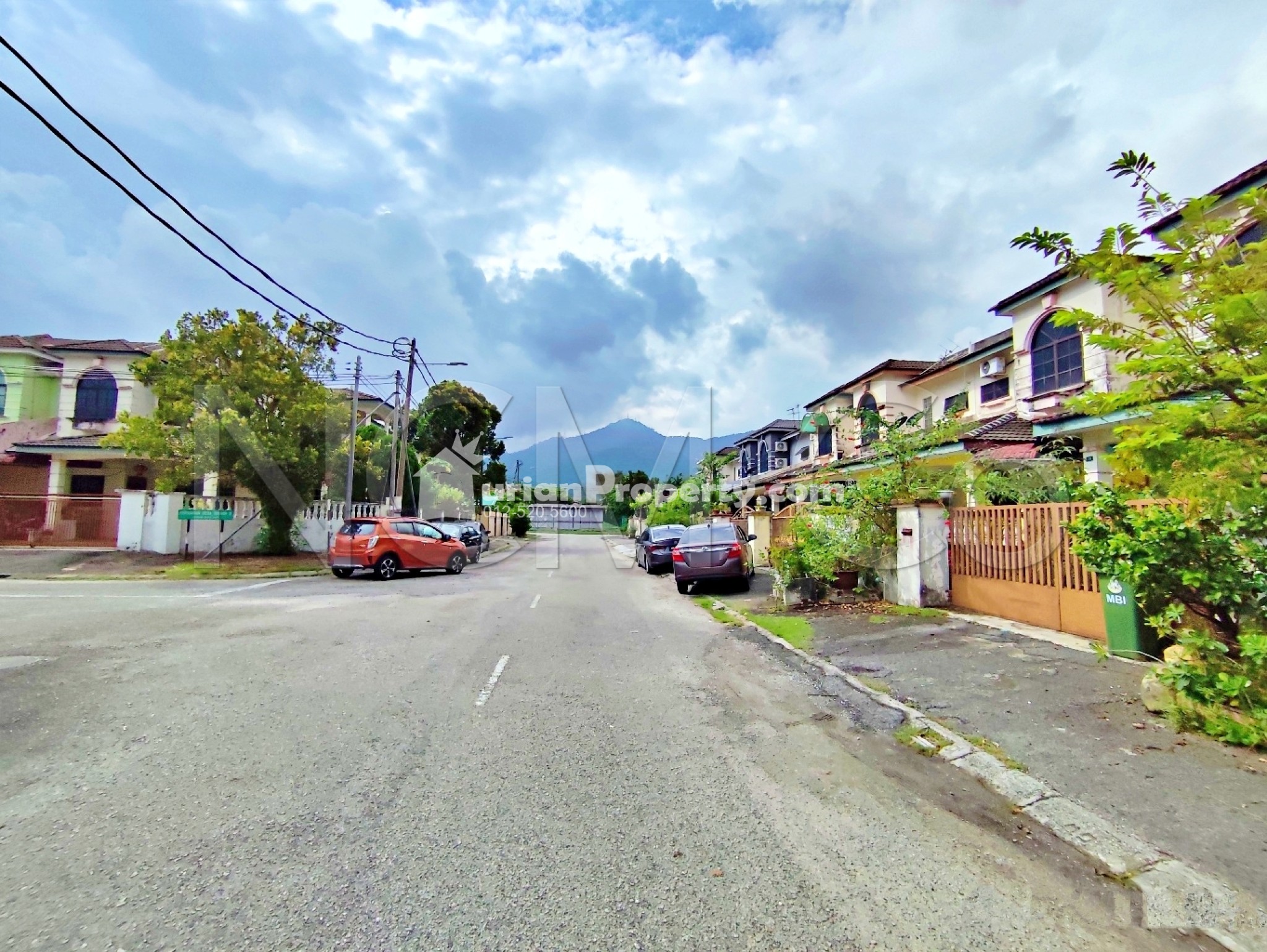 Terrace House For Auction at Desa Rishah