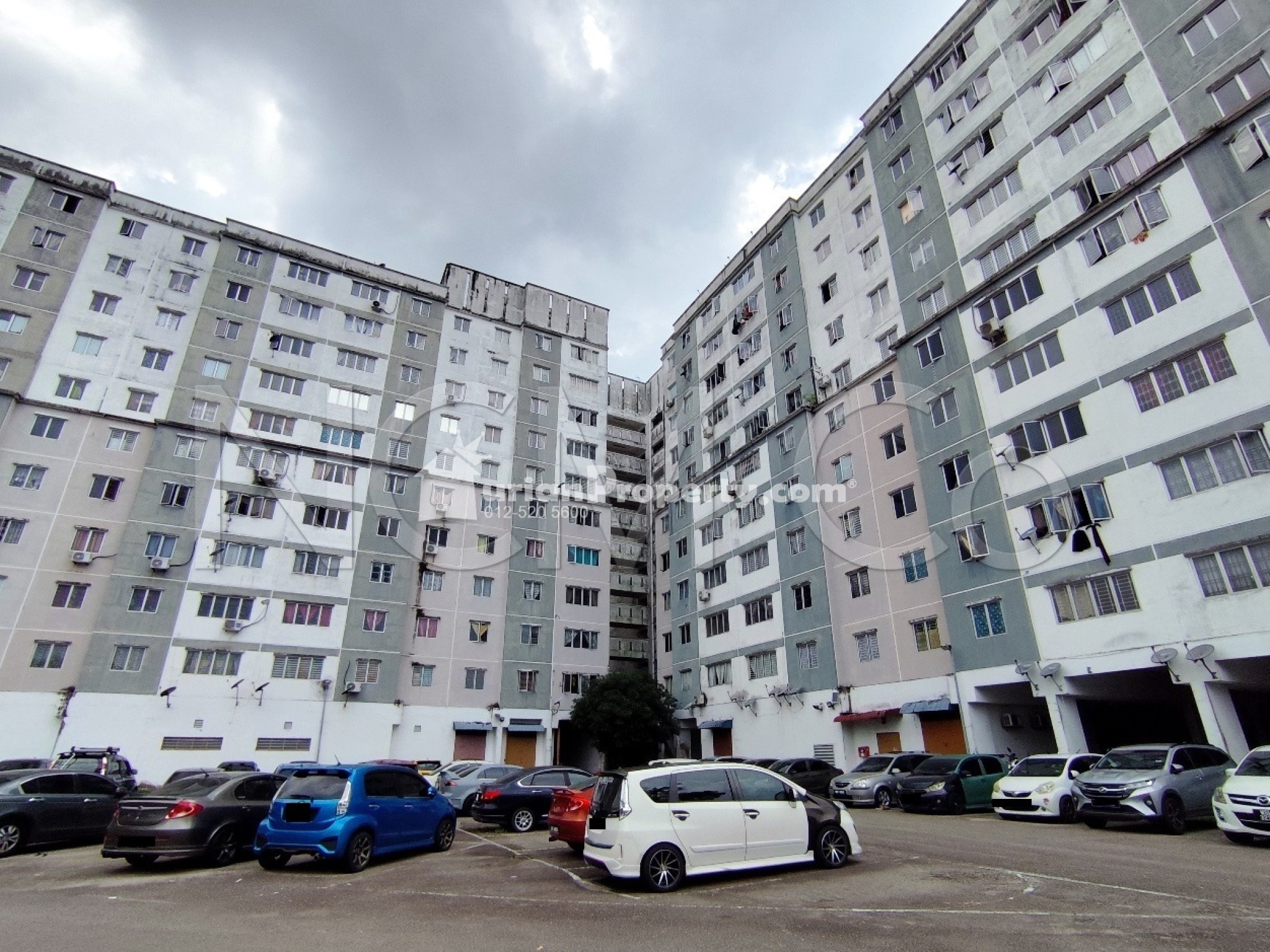 Condo For Auction at Pangsapuri Taman Desa Belantik