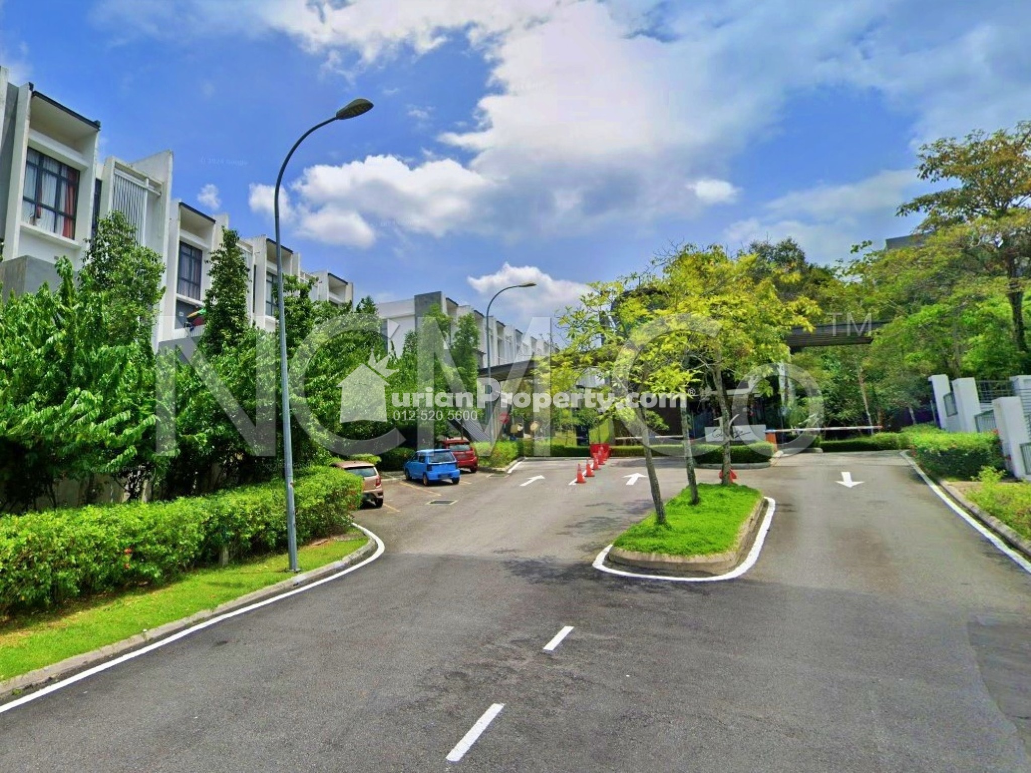 Bungalow House For Auction at 16 Quartz