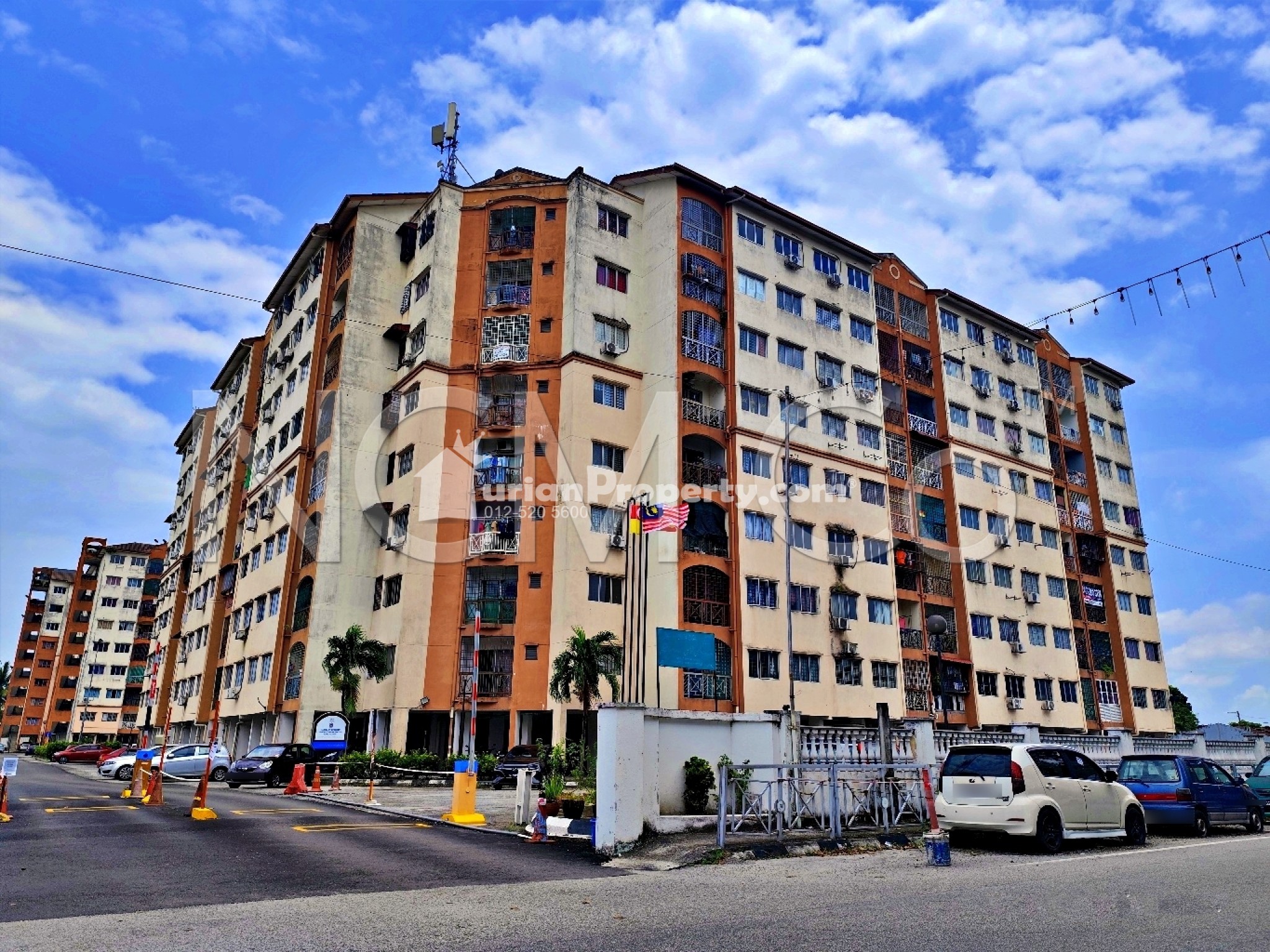 Apartment For Auction at Impian Sentosa