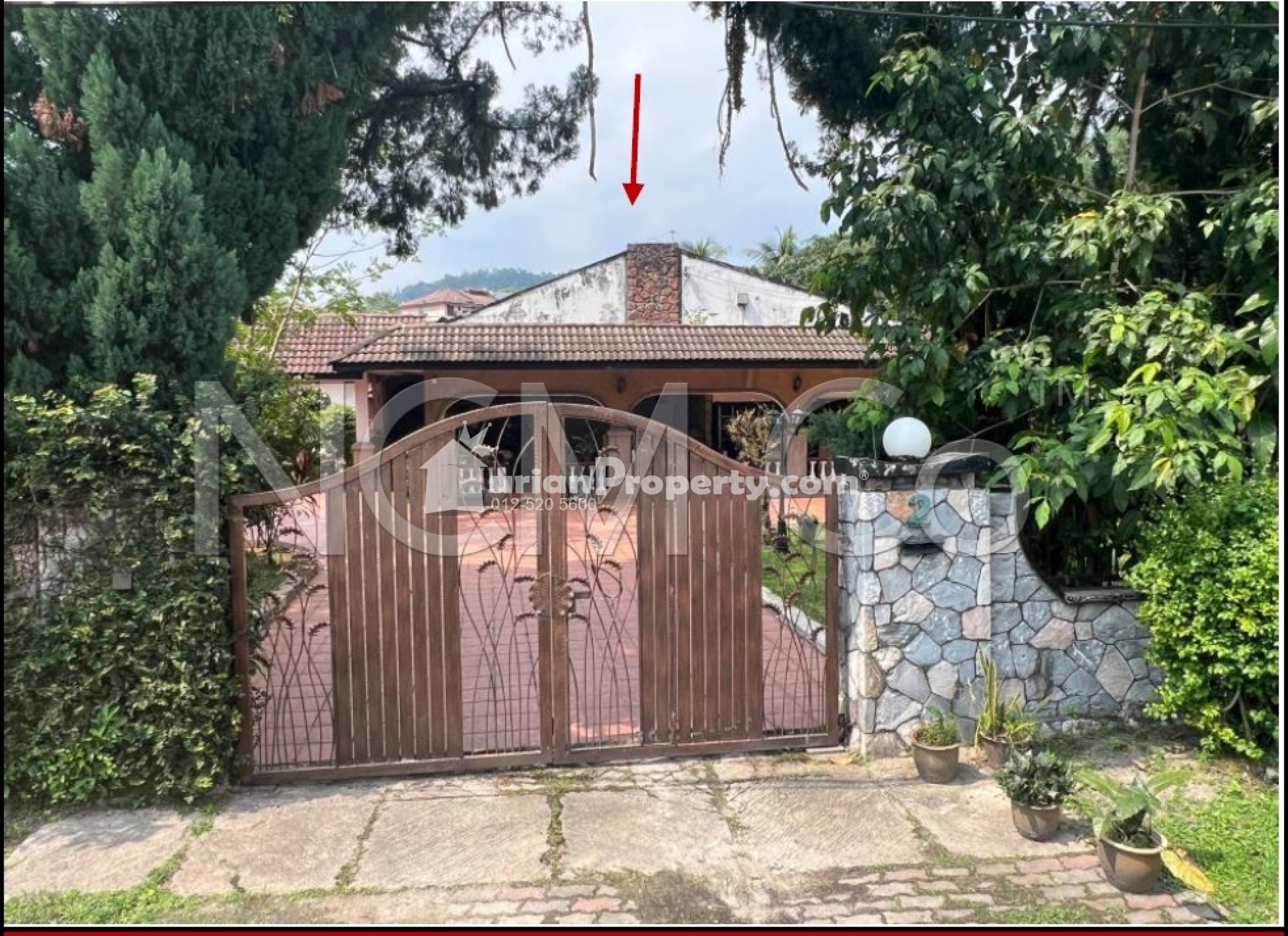 Bungalow House For Auction at Taman Seri Bayu