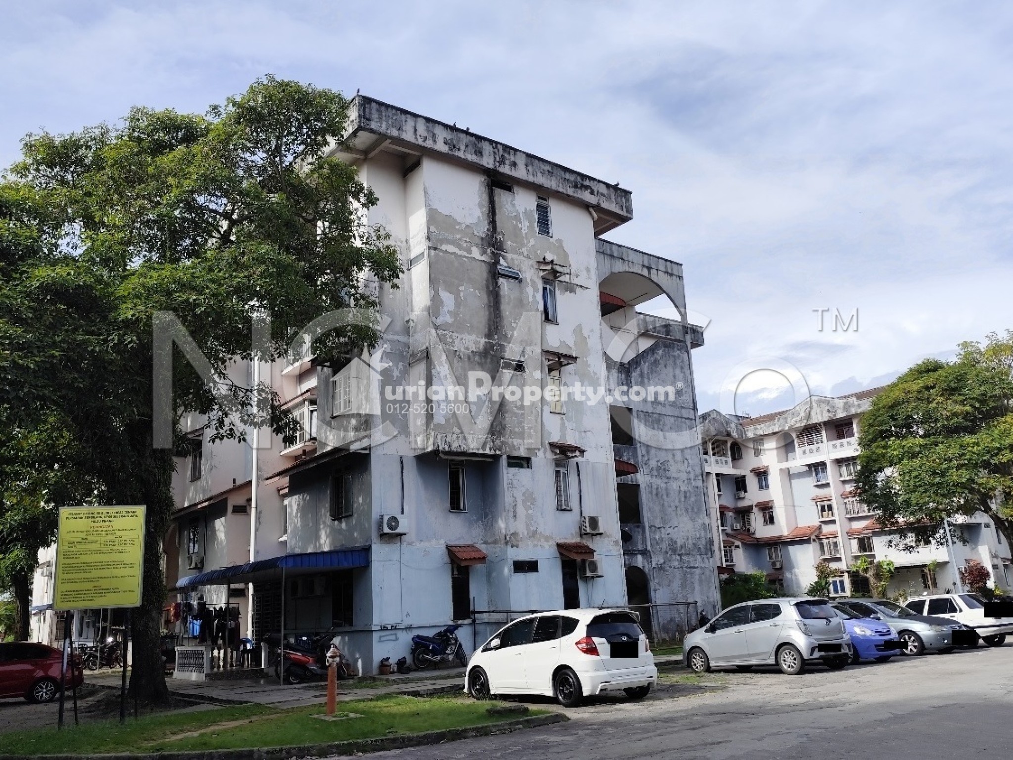 Apartment For Auction at Desa Cemara