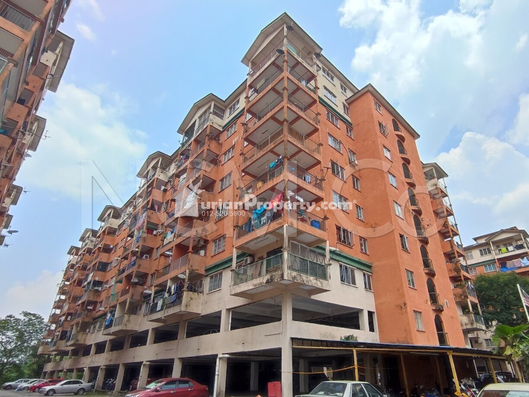 Apartment For Auction at Golden Villa