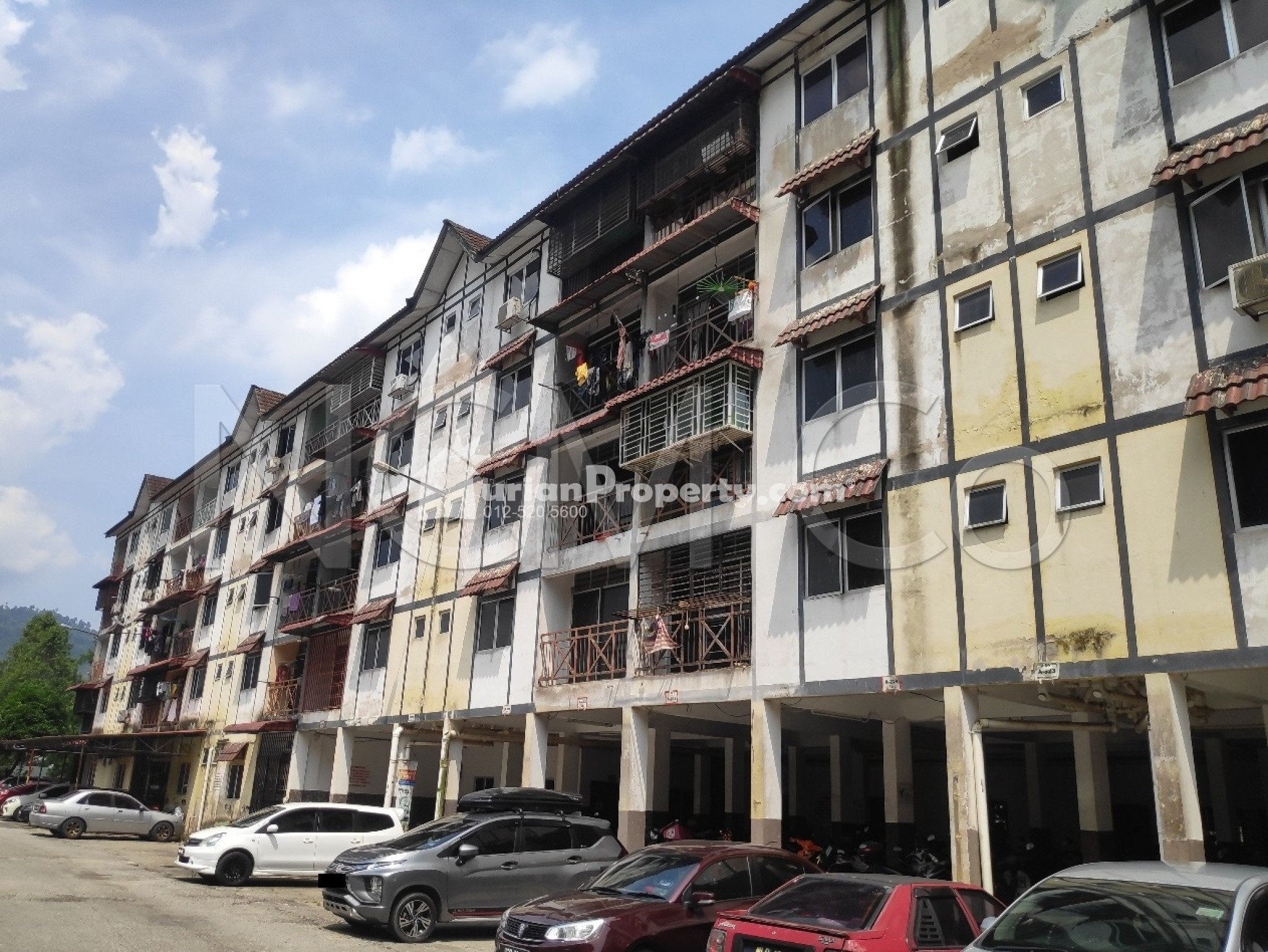 Apartment For Auction at Taman Impian Warisan Flat
