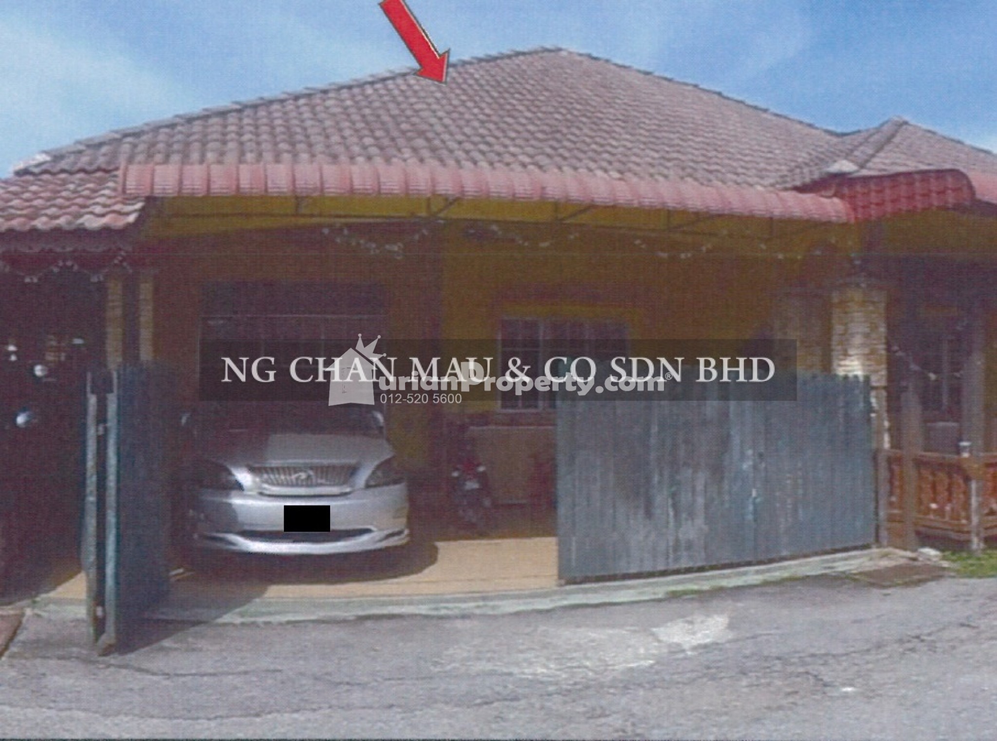Bungalow House For Auction at Bota