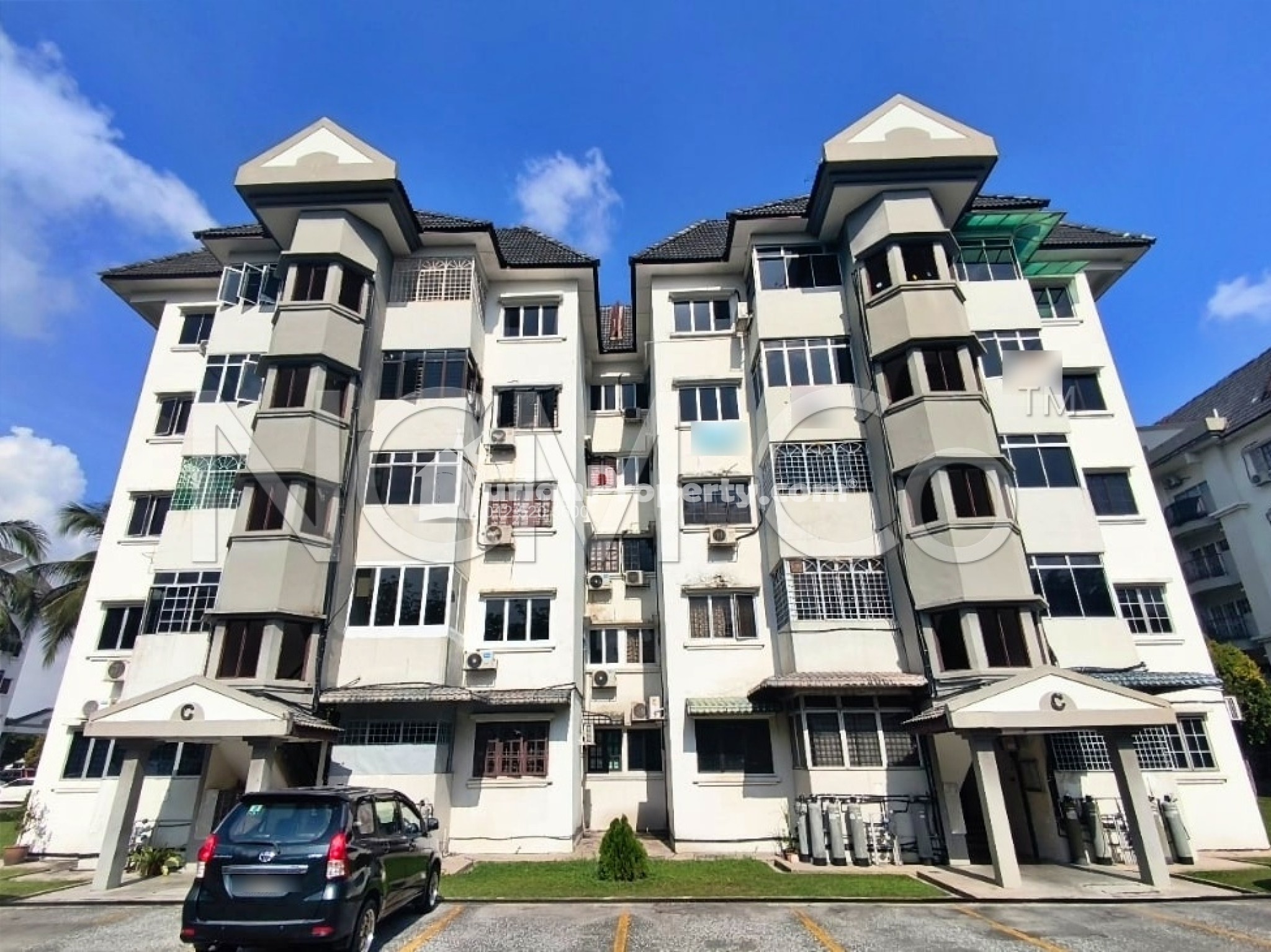 Apartment For Auction at Sri Tanjung Apartment