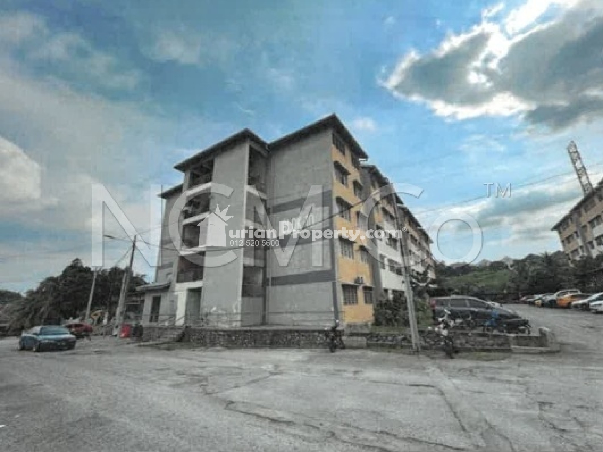 Flat For Auction at Taman Semarak