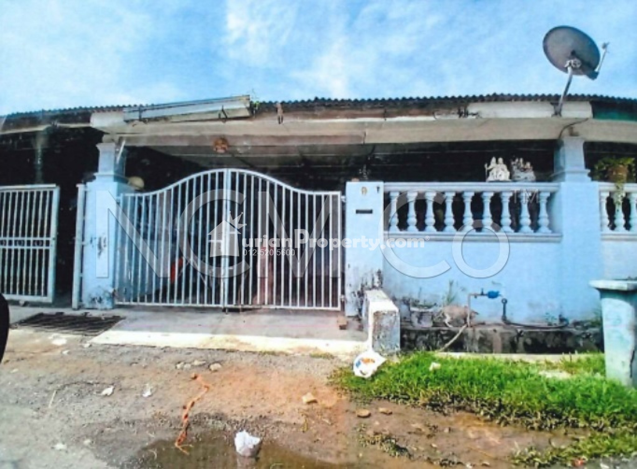 Terrace House For Auction at Kampung Padang
