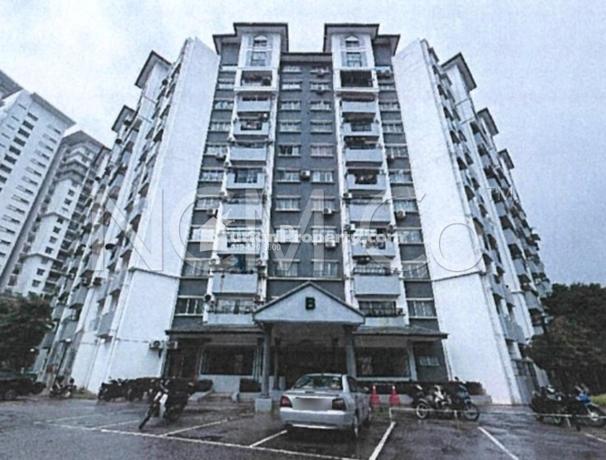 Condo For Auction at Casa Villa