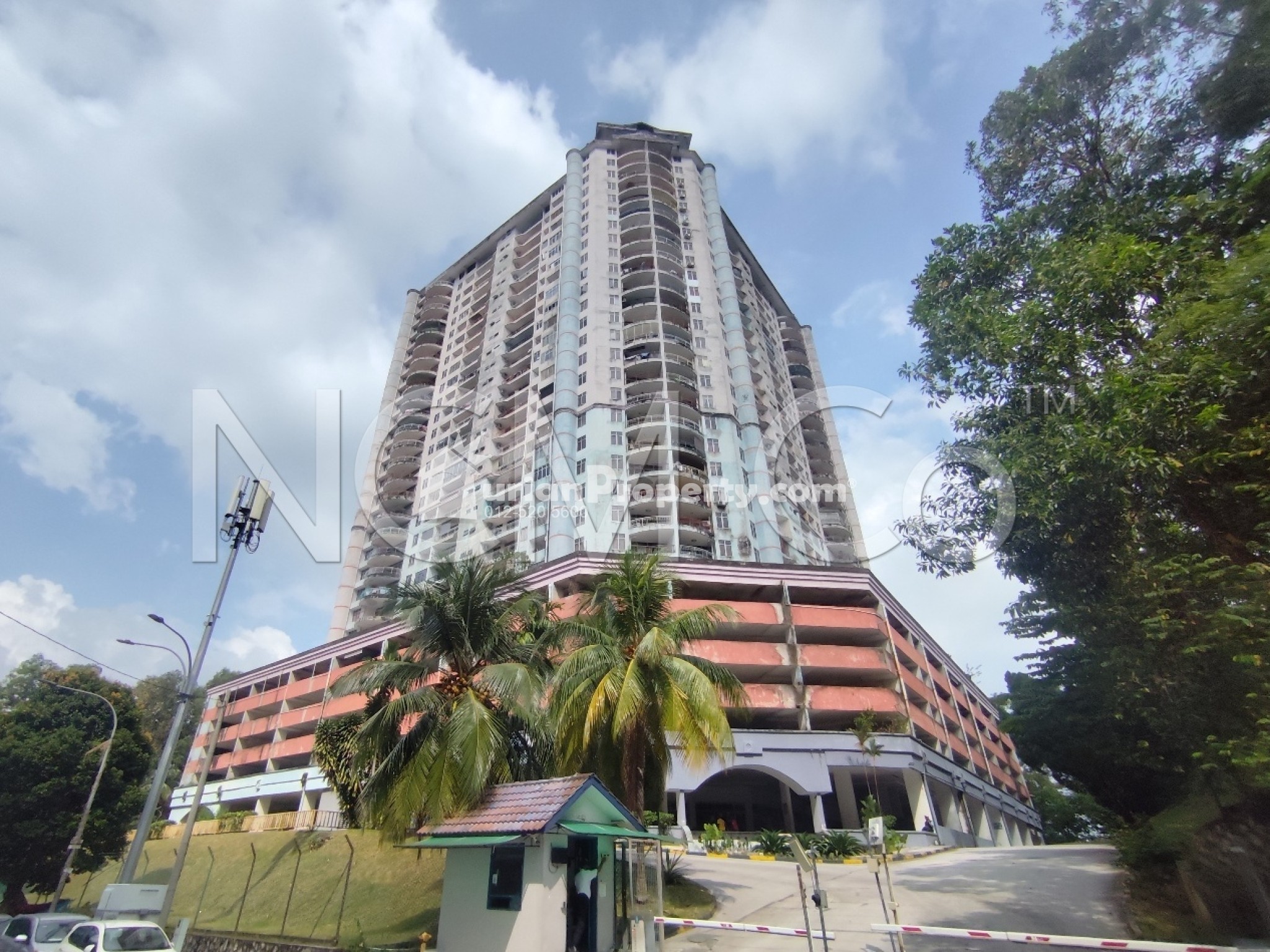 Condo For Auction at Venice Hill