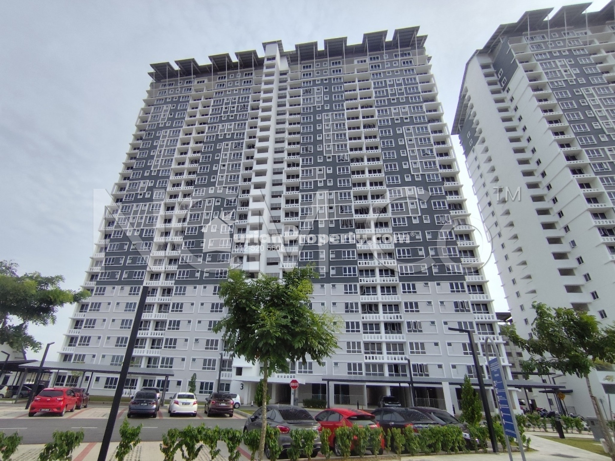 Apartment For Auction at Aspire Residence