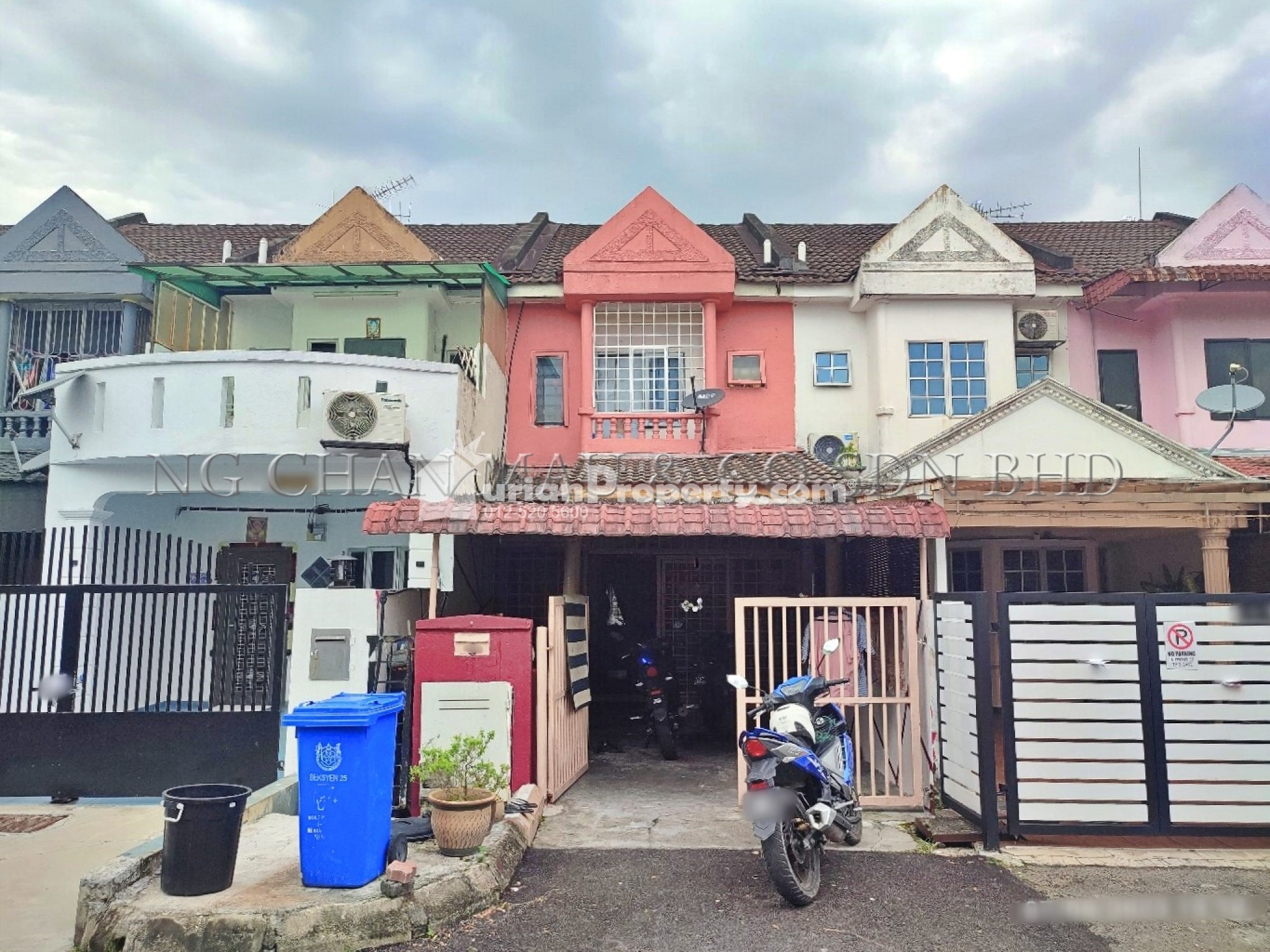 Terrace House For Auction at Taman Sri Muda