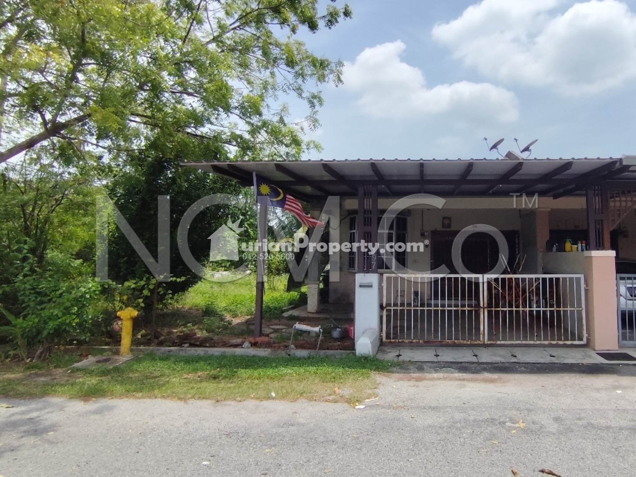 Terrace House For Auction at Taman Kledang