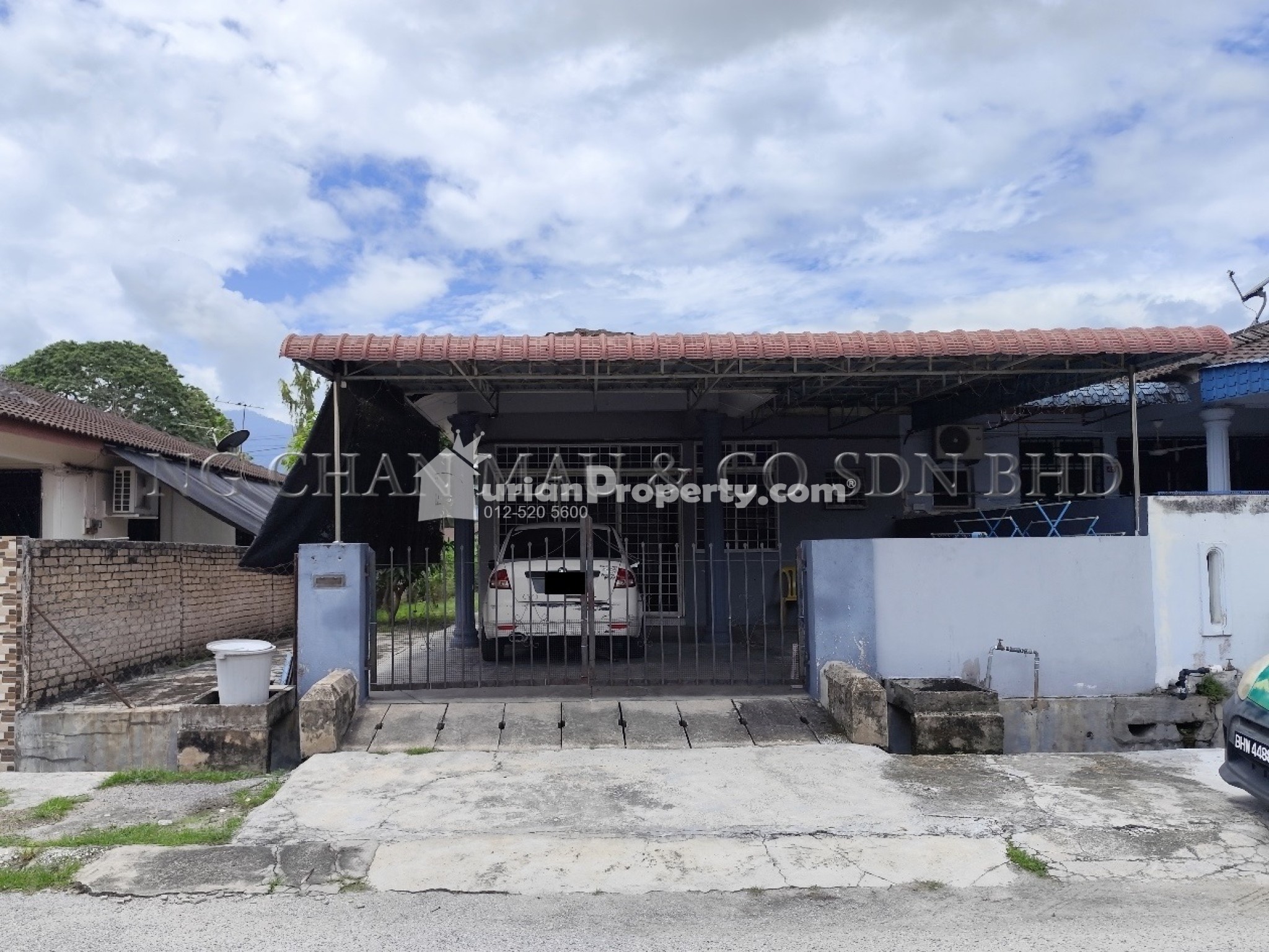 Terrace House For Auction at Chemor