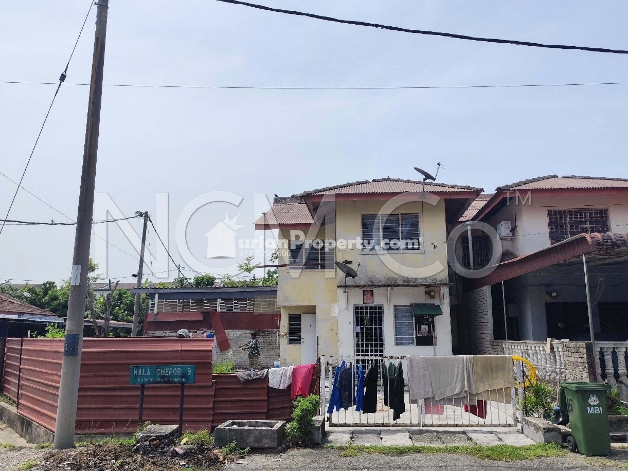 Terrace House For Auction at Chemor