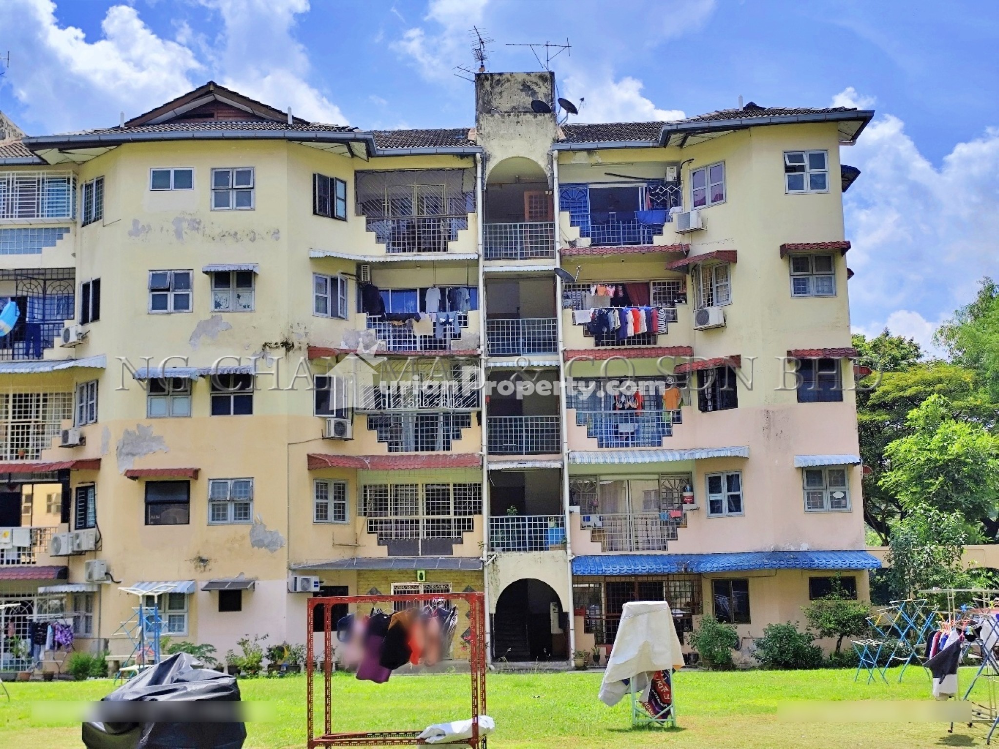 Apartment For Auction at Sri Endah Apartment