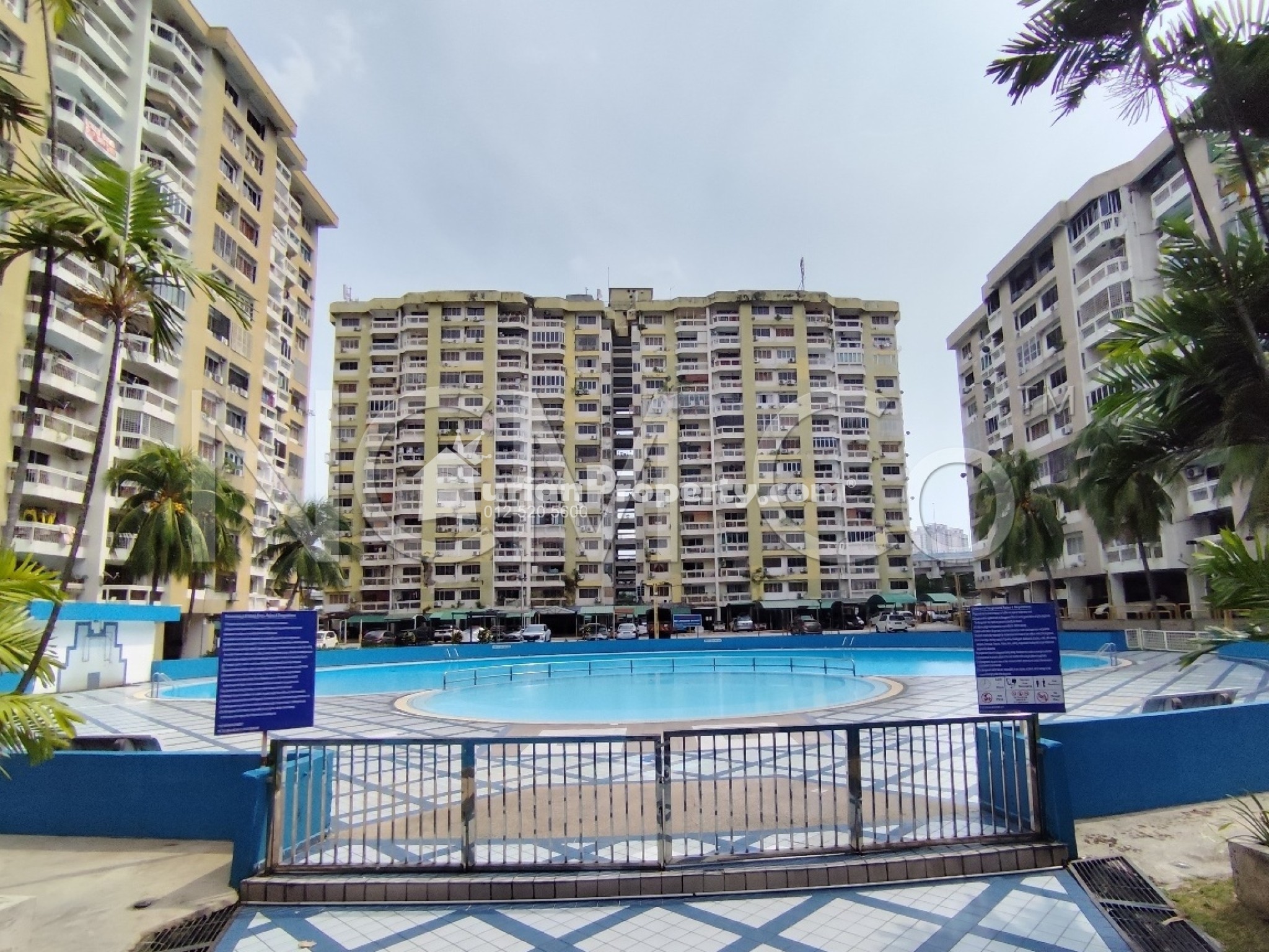 Apartment For Auction at Petaling Indah