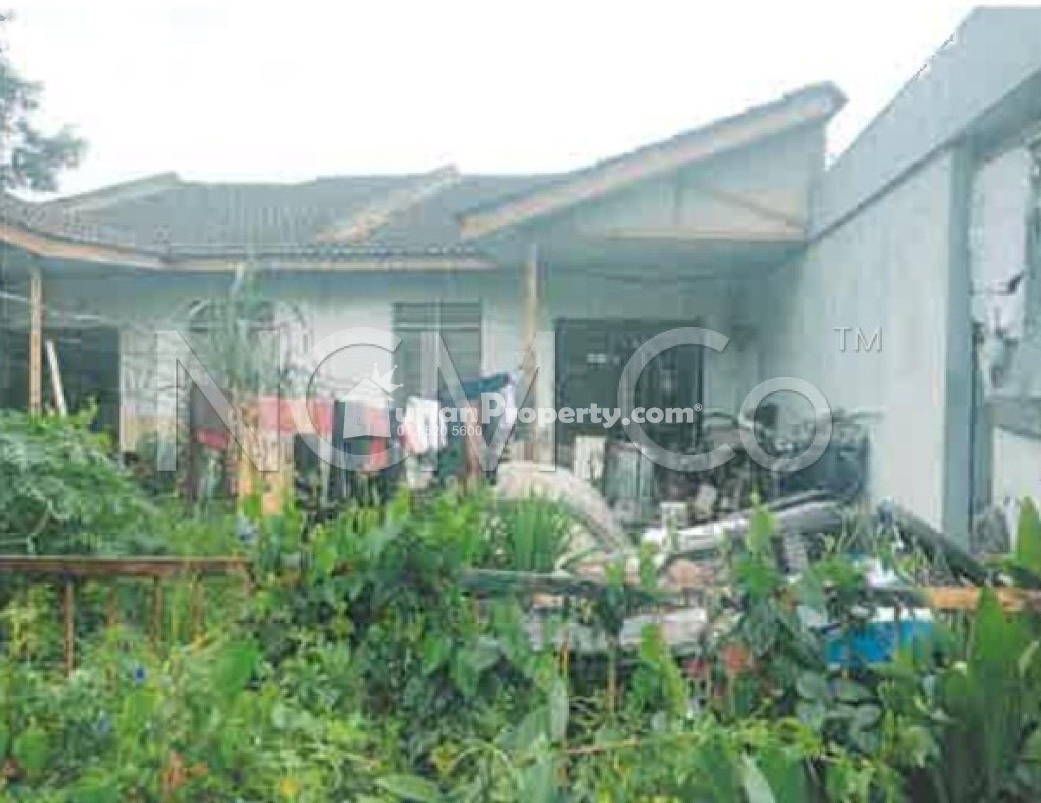 Terrace House For Auction at Taman Widuri