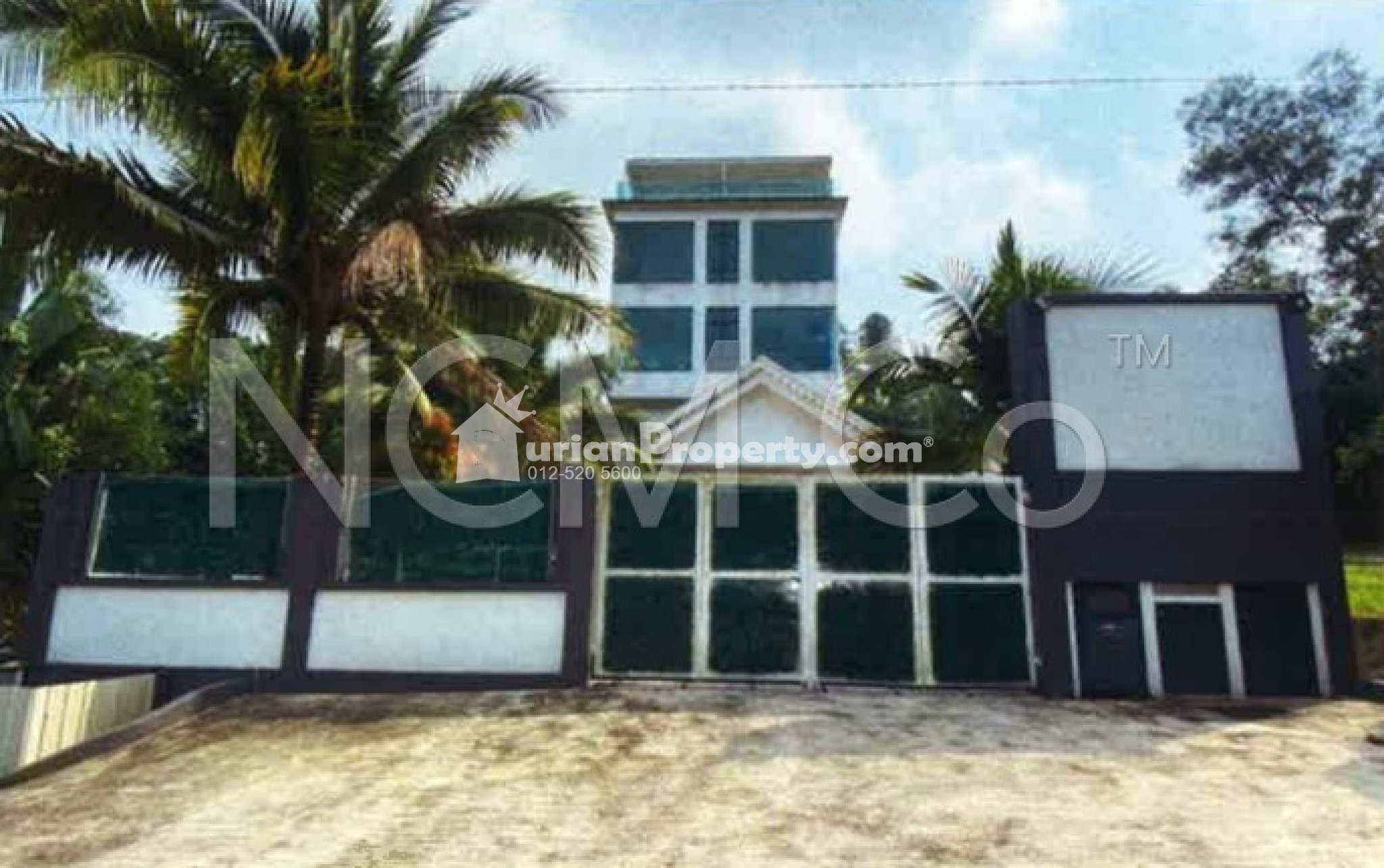 Bungalow House For Auction at Rawang Perdana 1