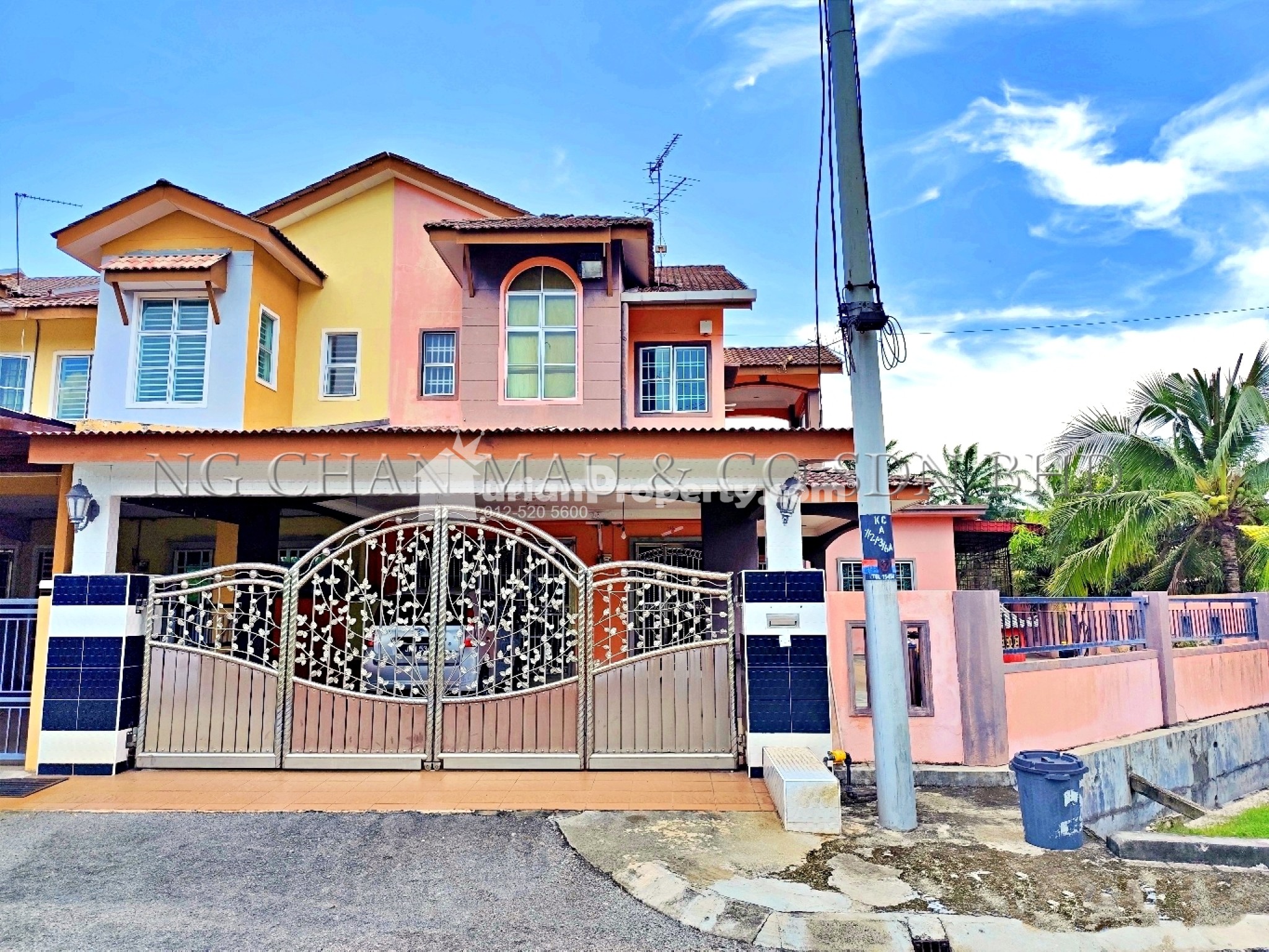 Terrace House For Auction at Sitiawan