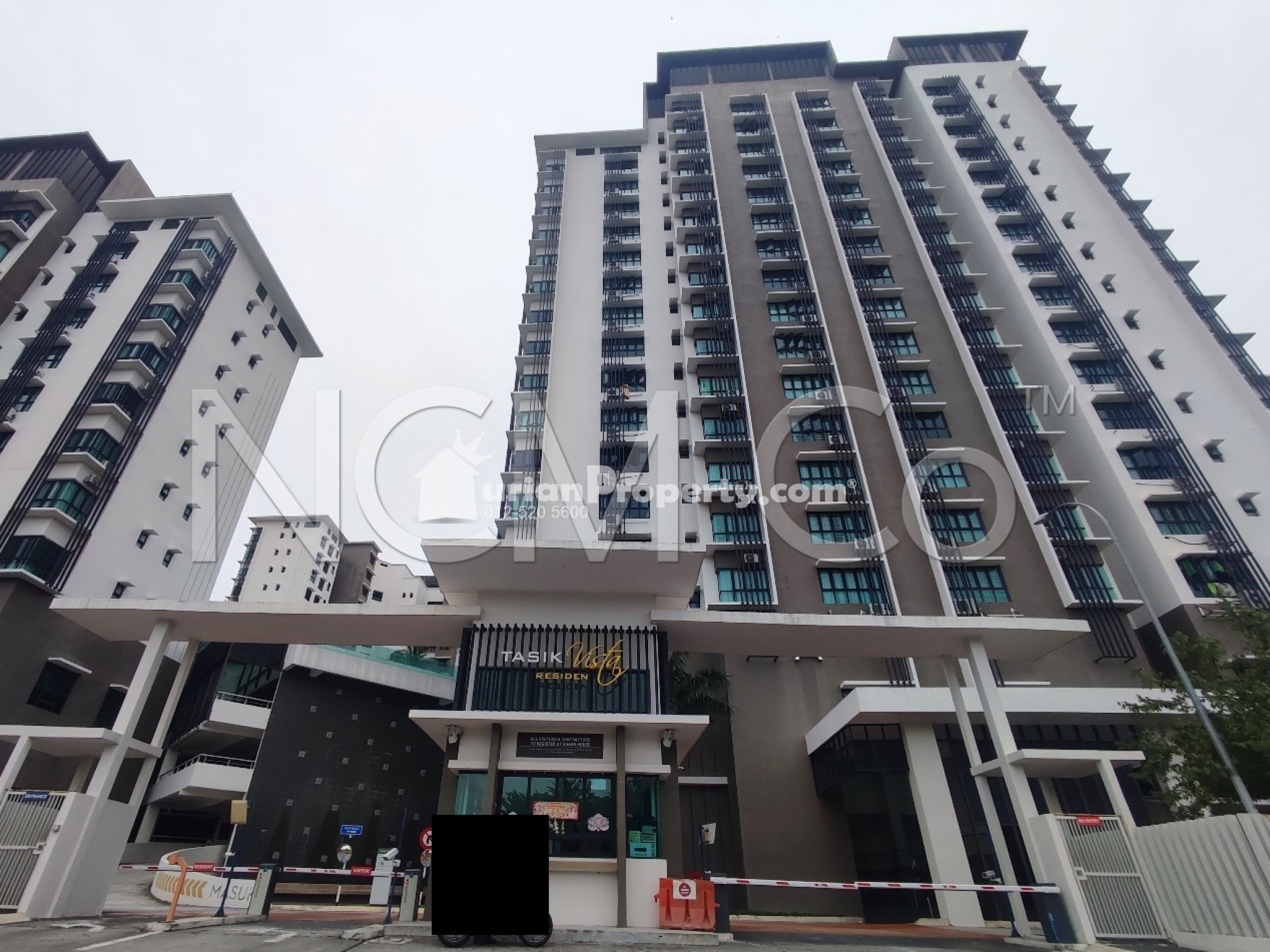 Condo For Auction at Lake Vista Residences