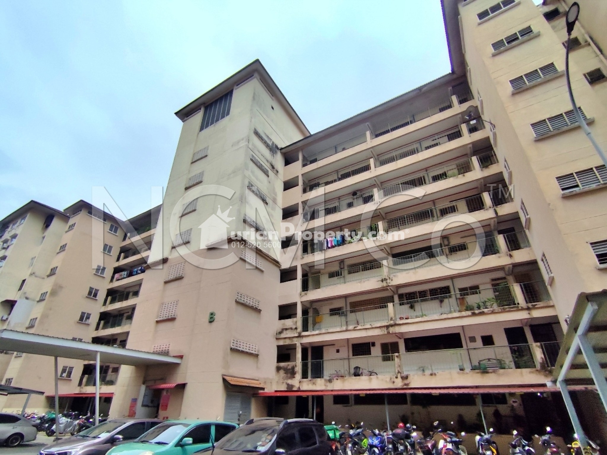 Apartment For Auction at Puchong Permata 1
