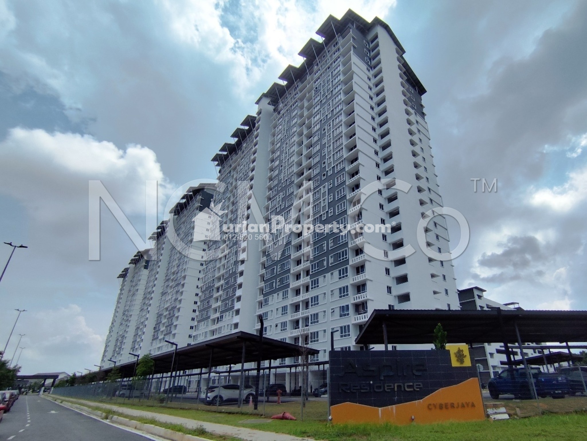 Apartment For Auction at Aspire Residence
