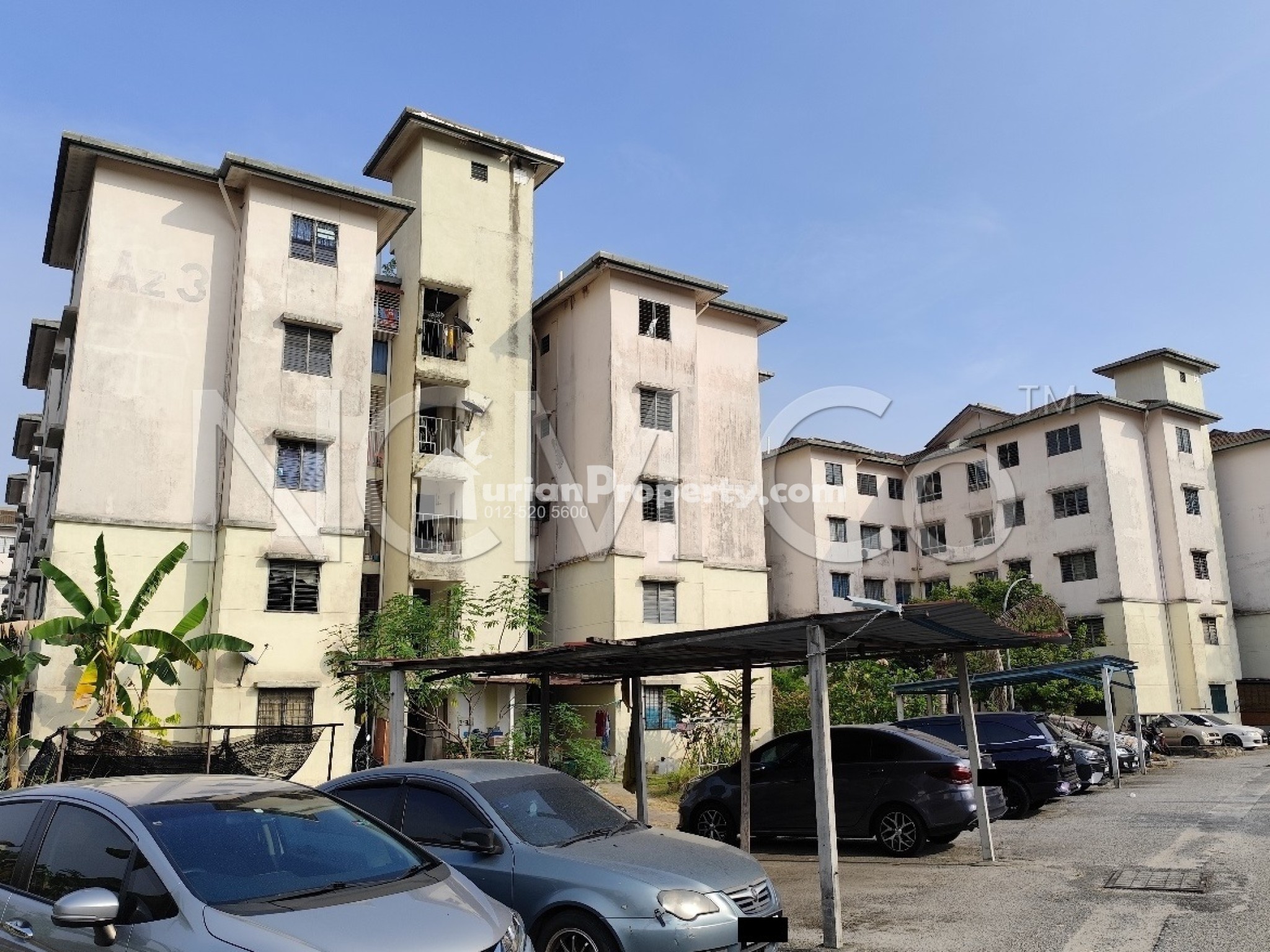 Apartment For Auction at Azalea Court