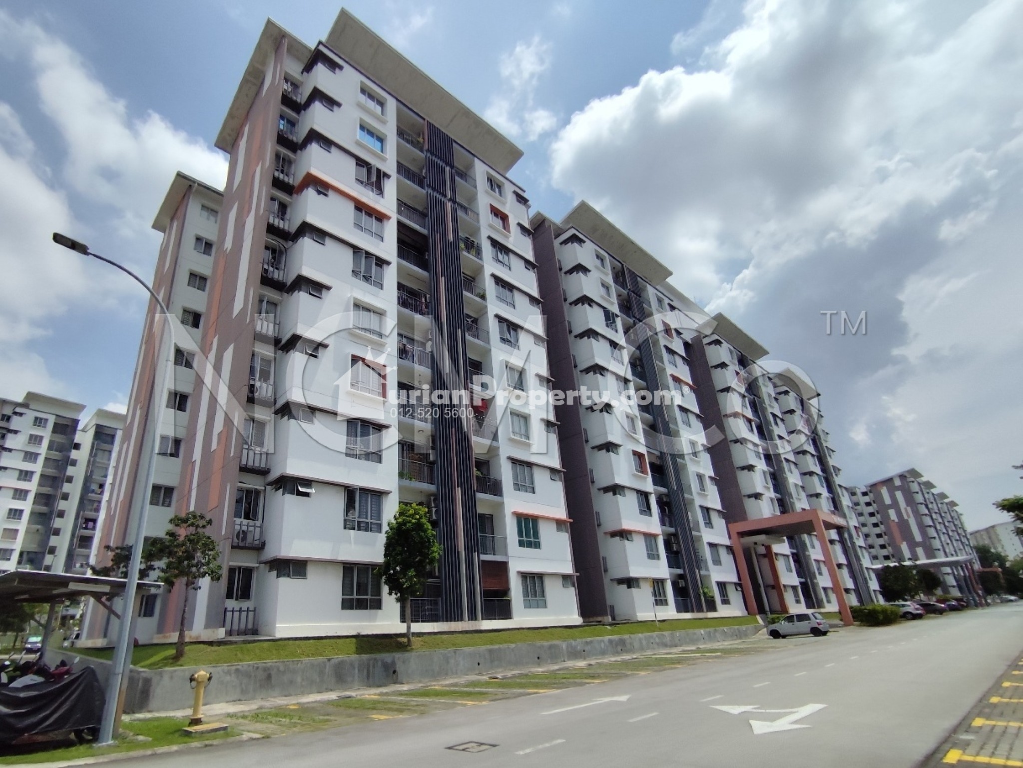 Apartment For Auction at Seri Kasturi