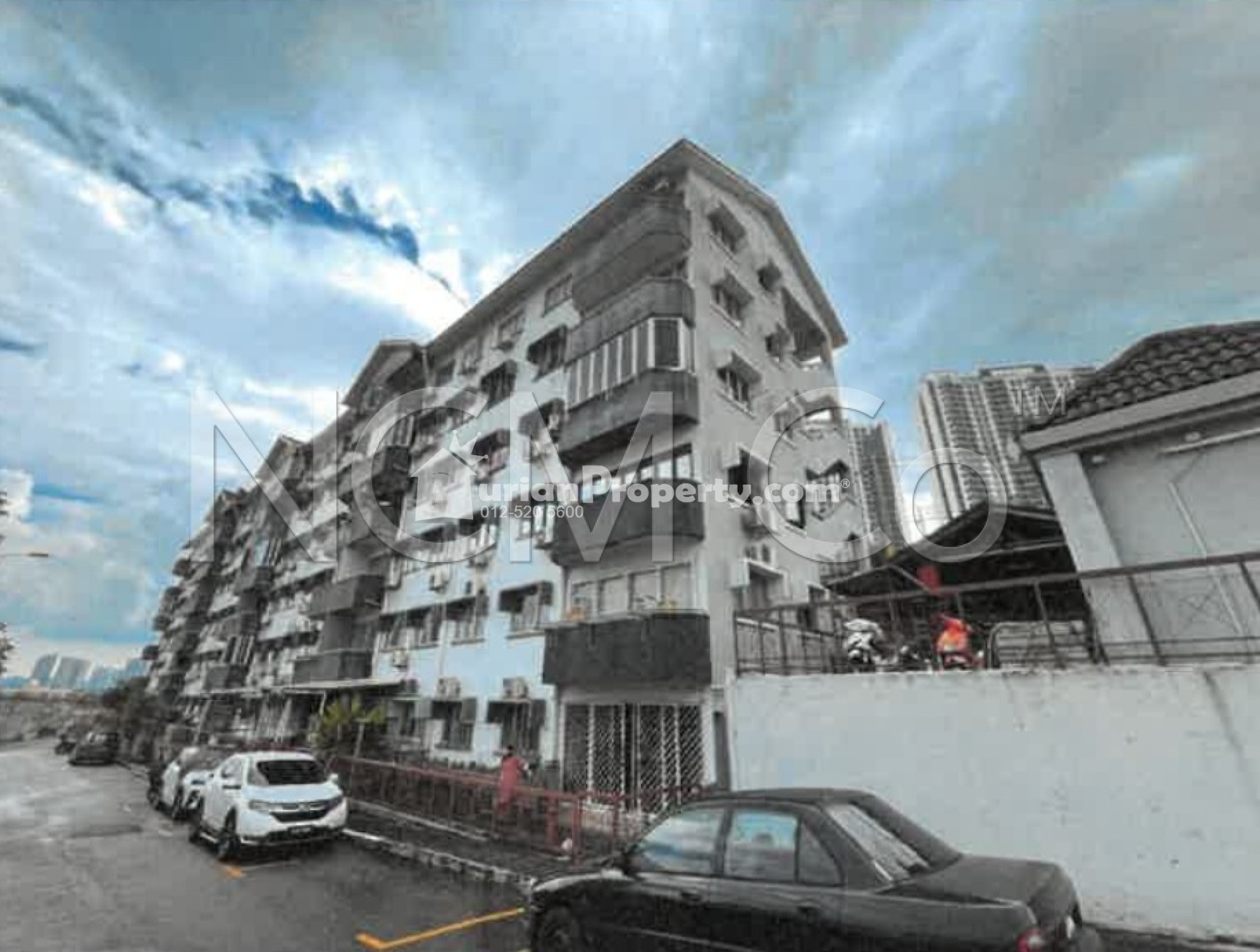Apartment For Auction at Villa Mewah