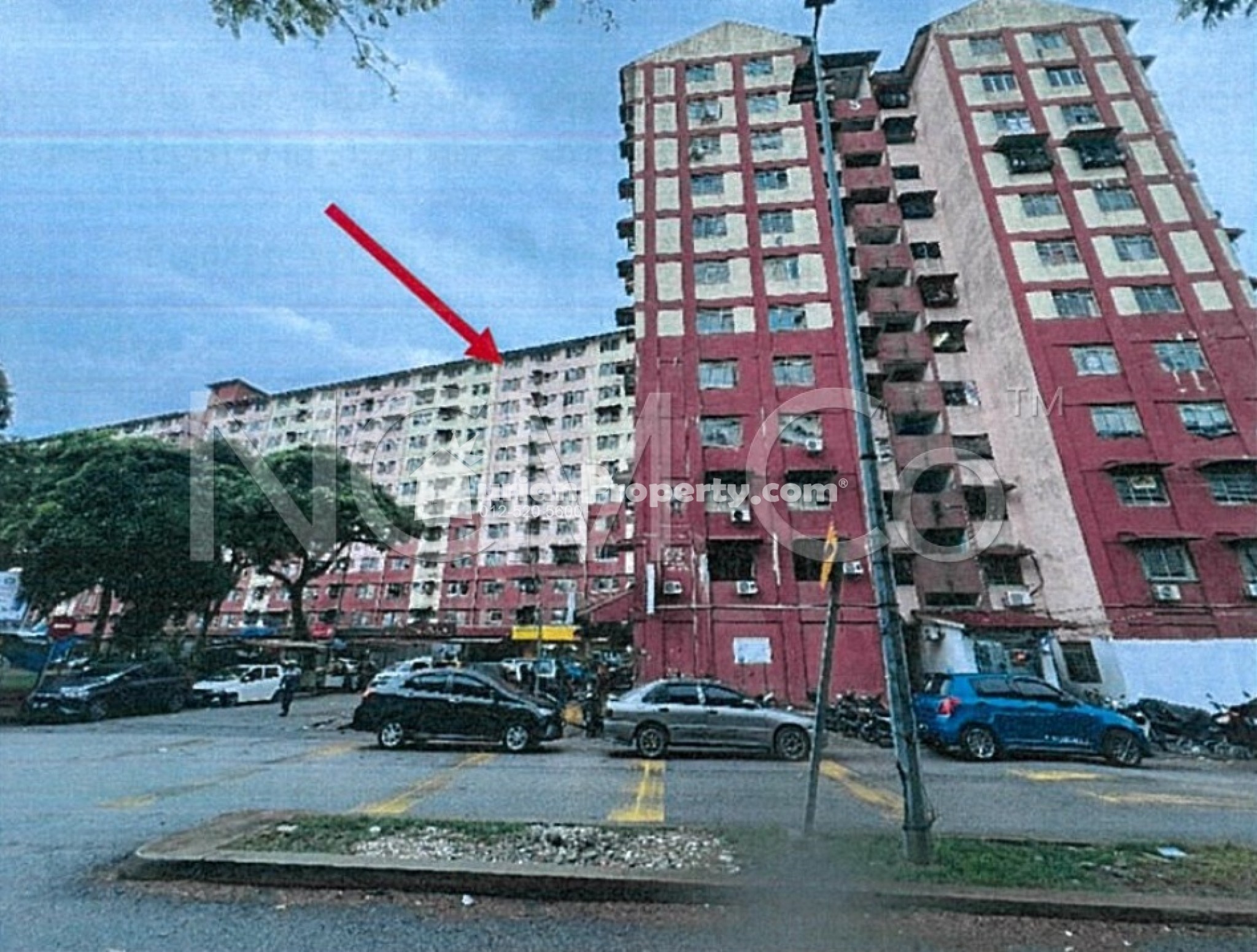 Apartment For Auction at Desa Mentari