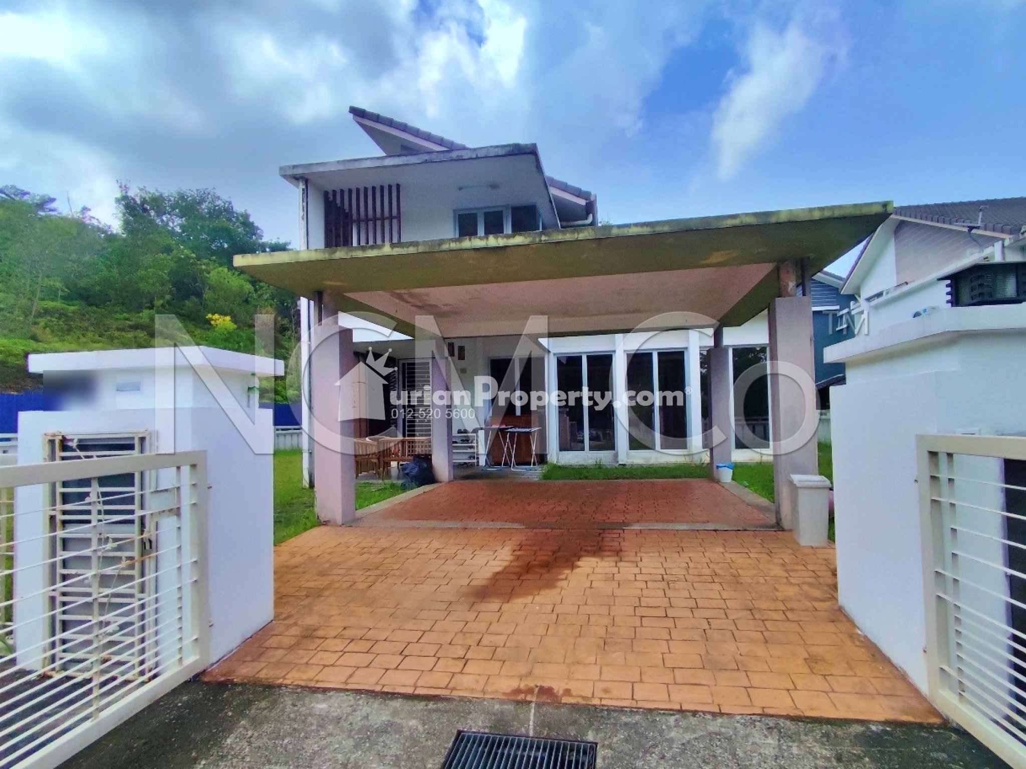 Bungalow House For Auction at Bandar Enstek