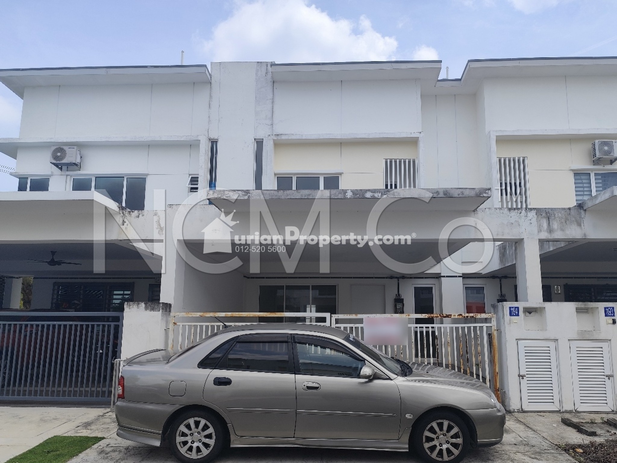 Terrace House For Auction at Suriaman
