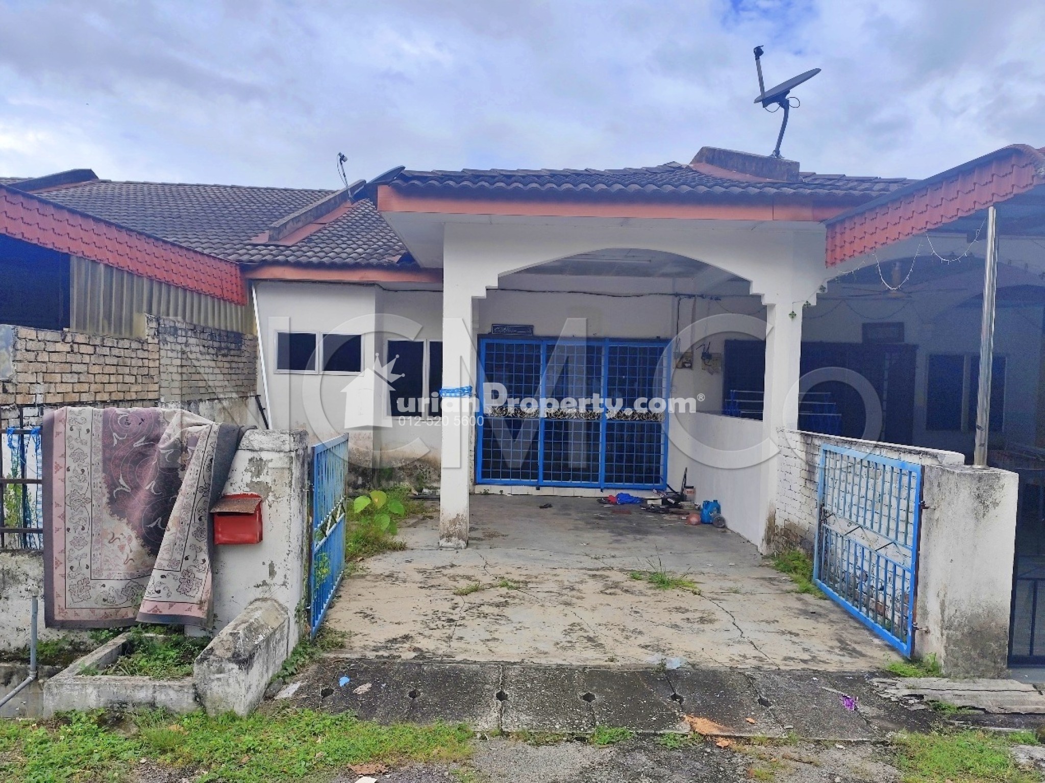 Terrace House For Auction at Taman Makmur