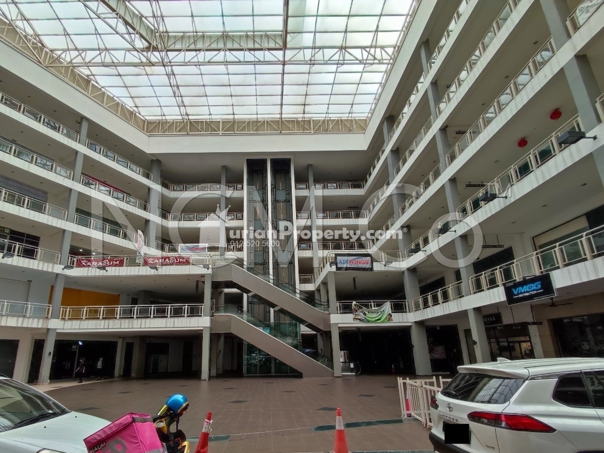Shop For Auction at Danau Kota