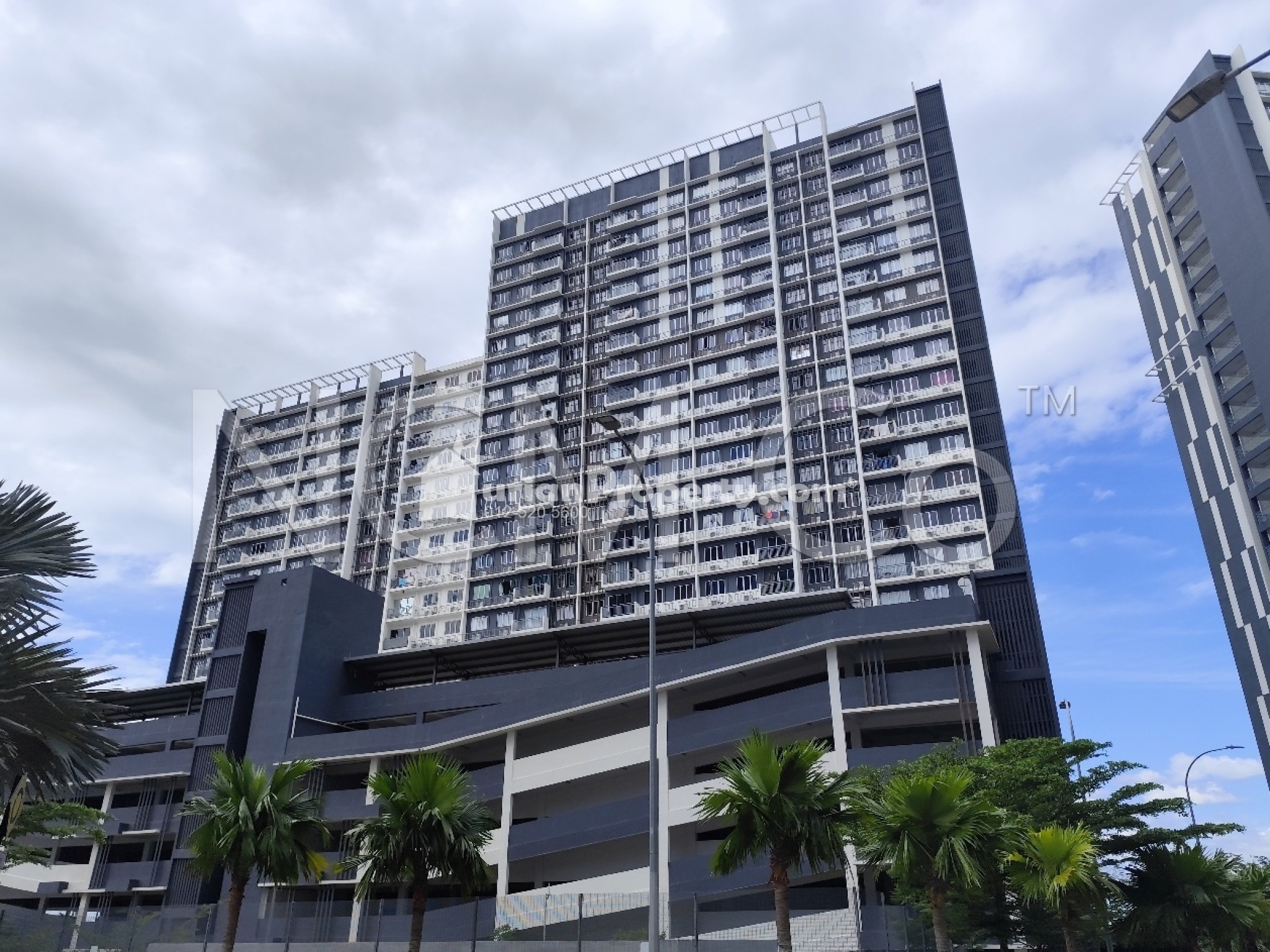 Apartment For Auction at Residensi Adelia