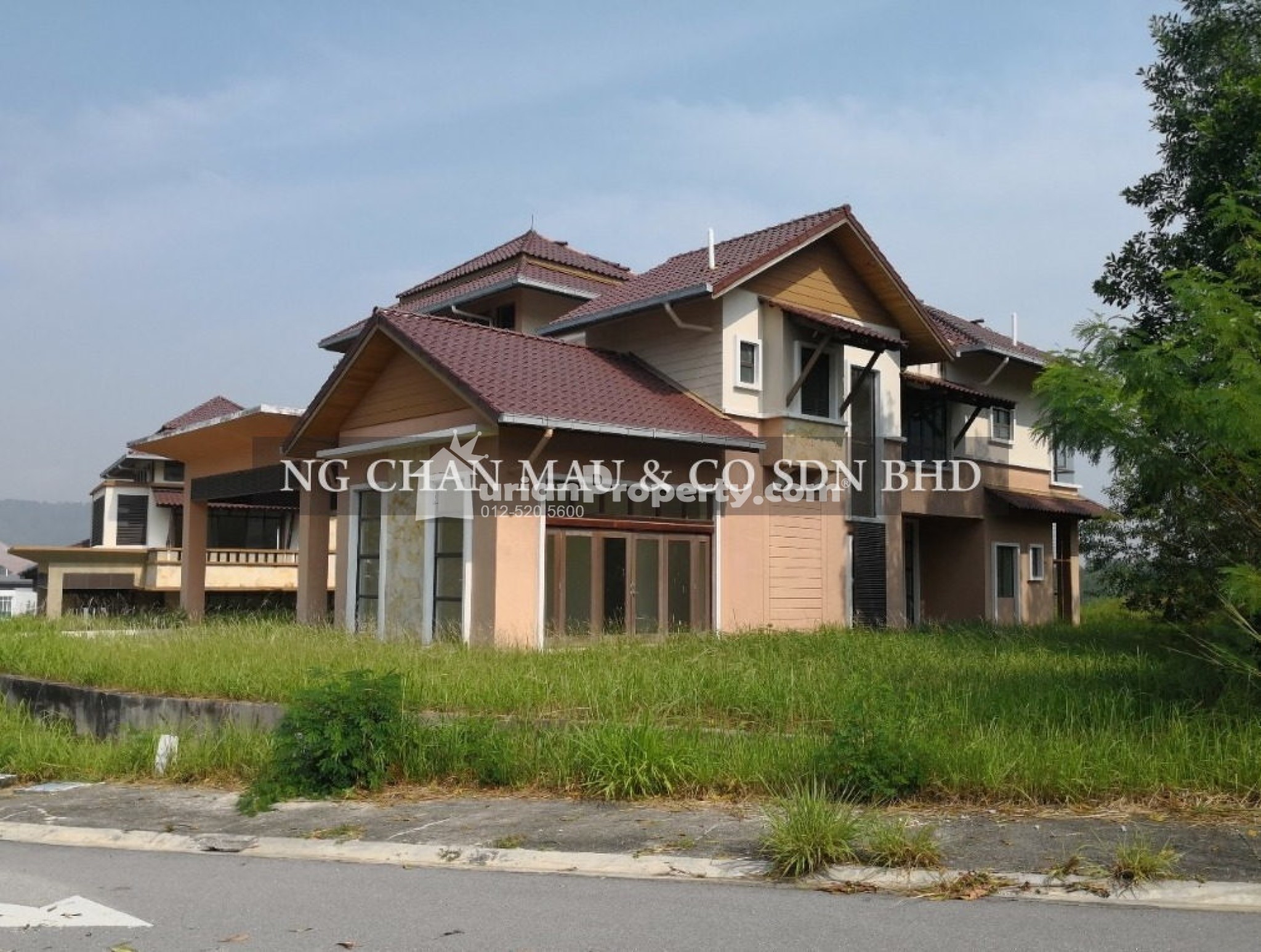 Bungalow House For Auction at Bukit Bayu