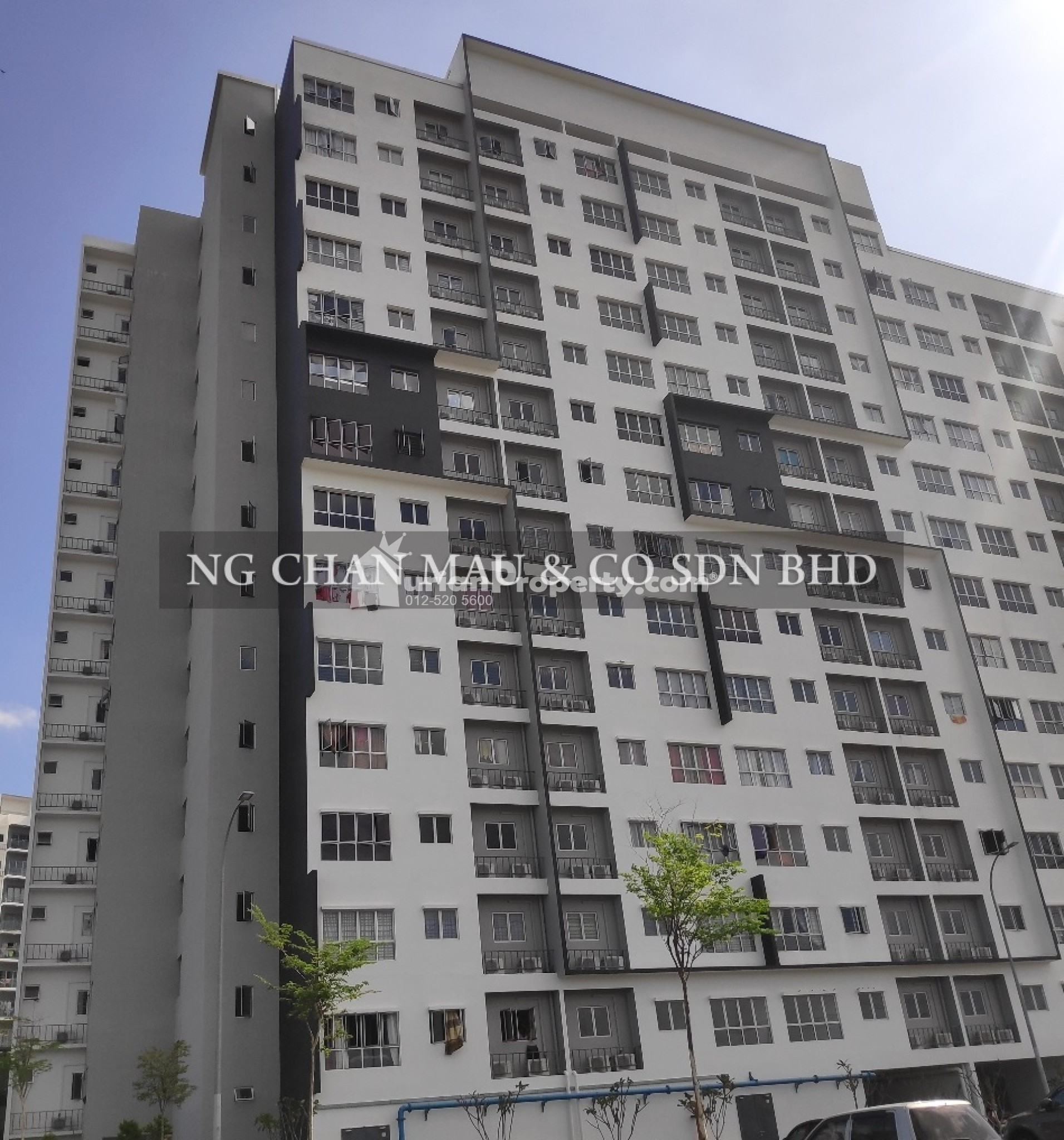 Apartment For Auction at Vesta View Apartment