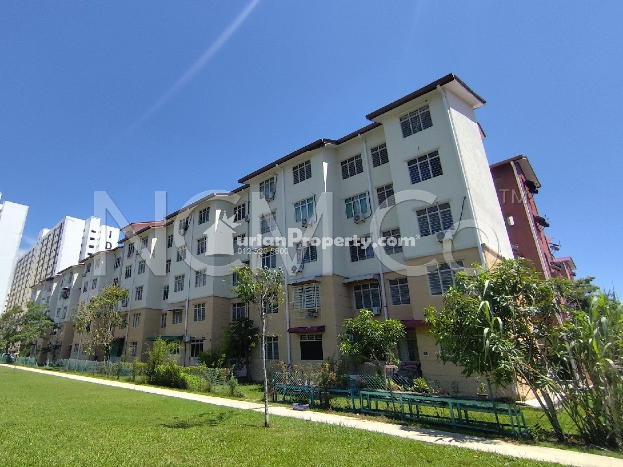 Flat For Auction at Prestige III