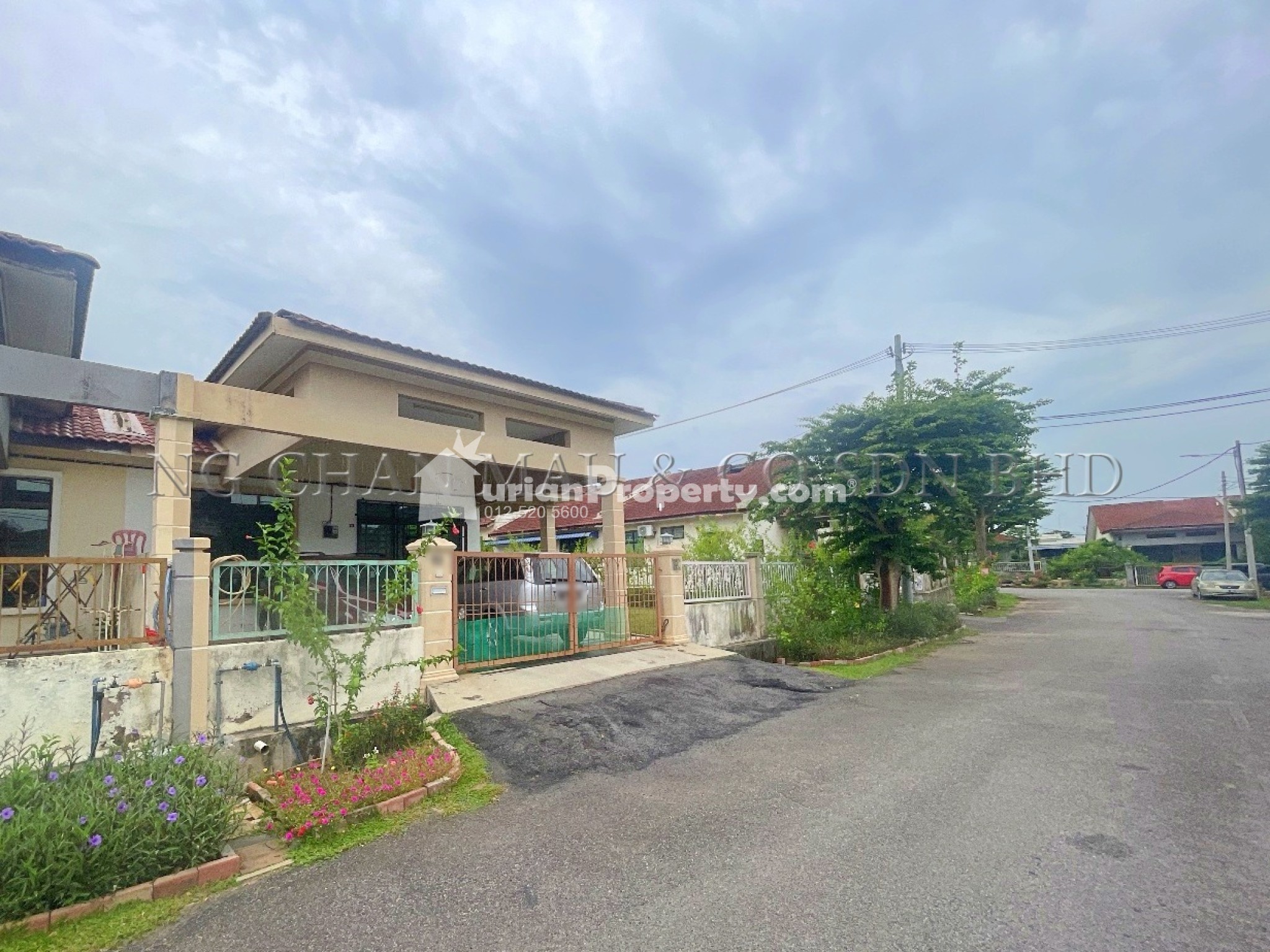 Terrace House For Auction at Taman Saujana Indah