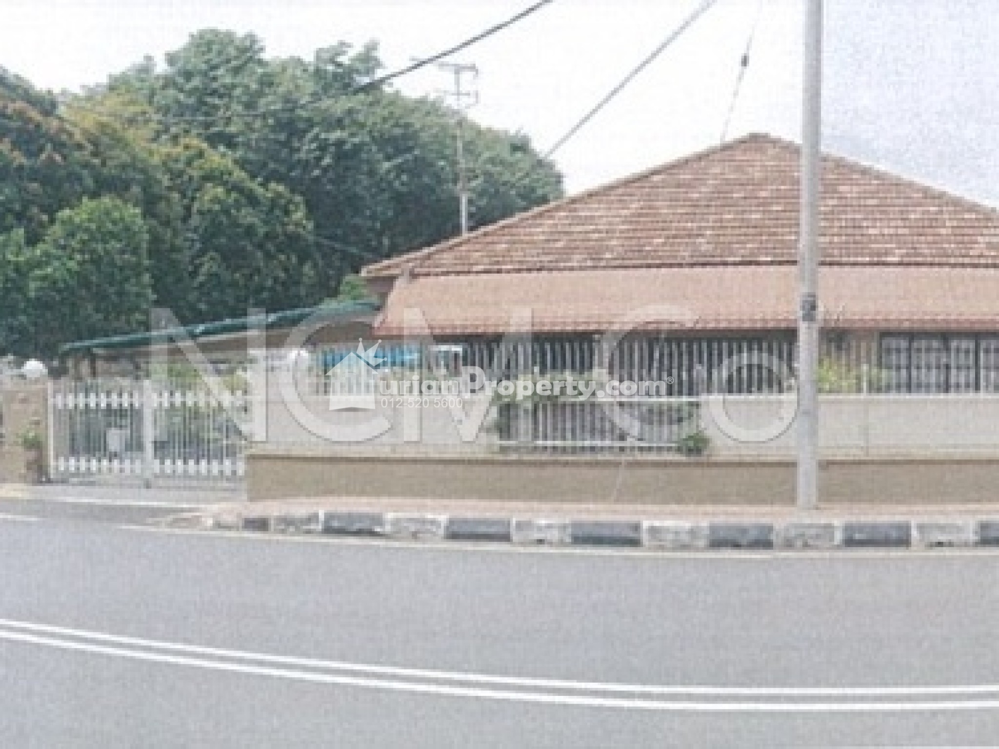 Bungalow House For Auction at Kampung Durian Daun