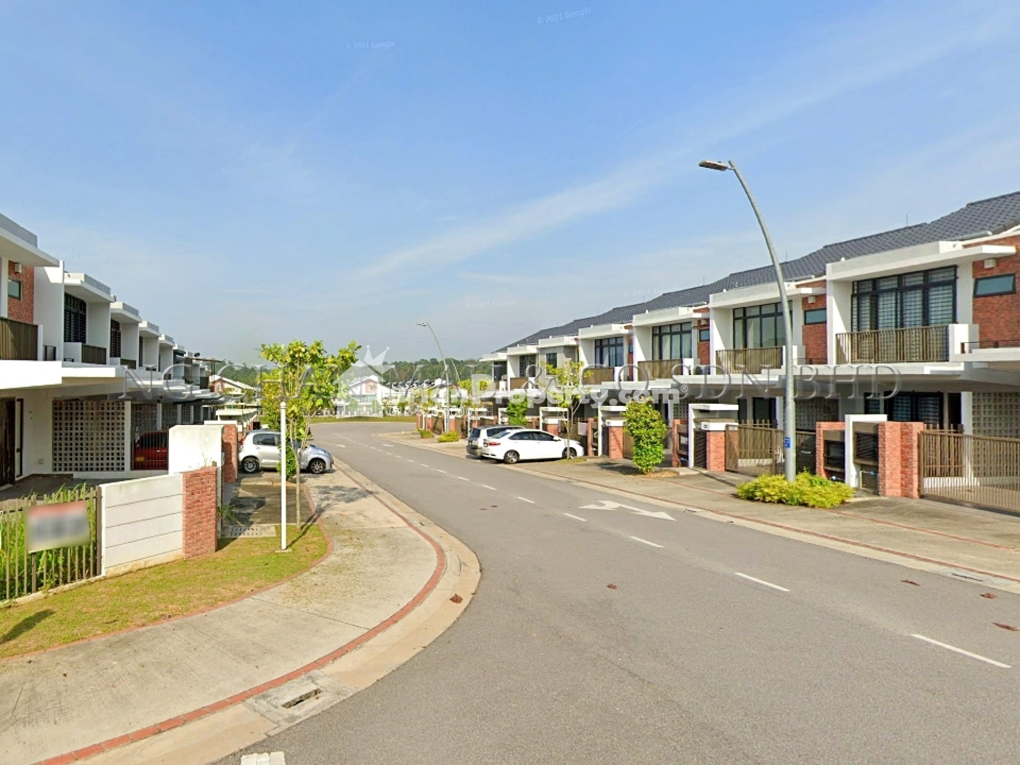 Terrace House For Auction at Elmina West