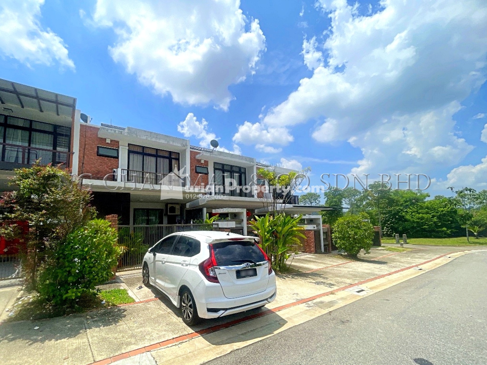 Terrace House For Auction at Elmina West