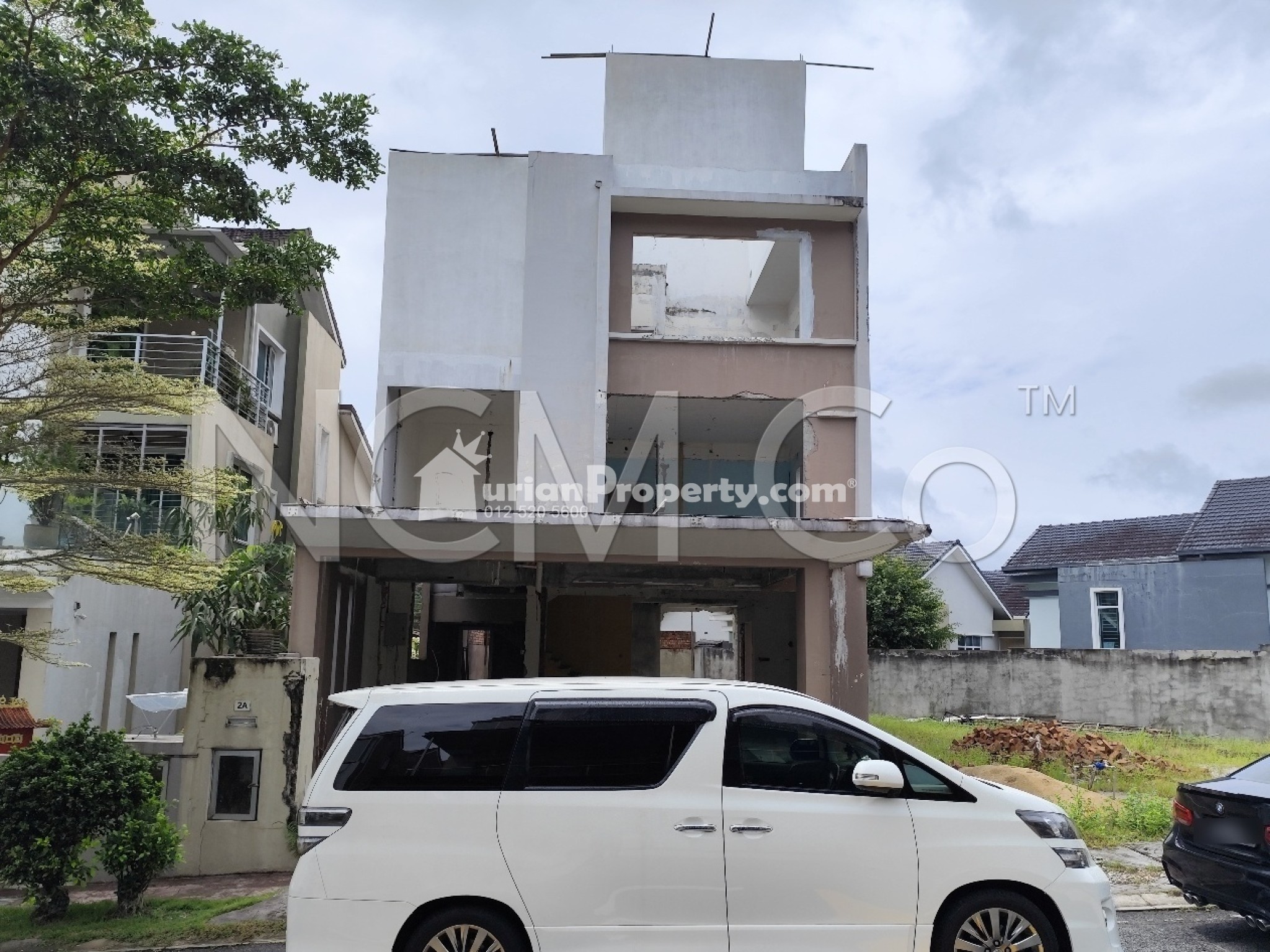 Semi D For Auction at One Sierra